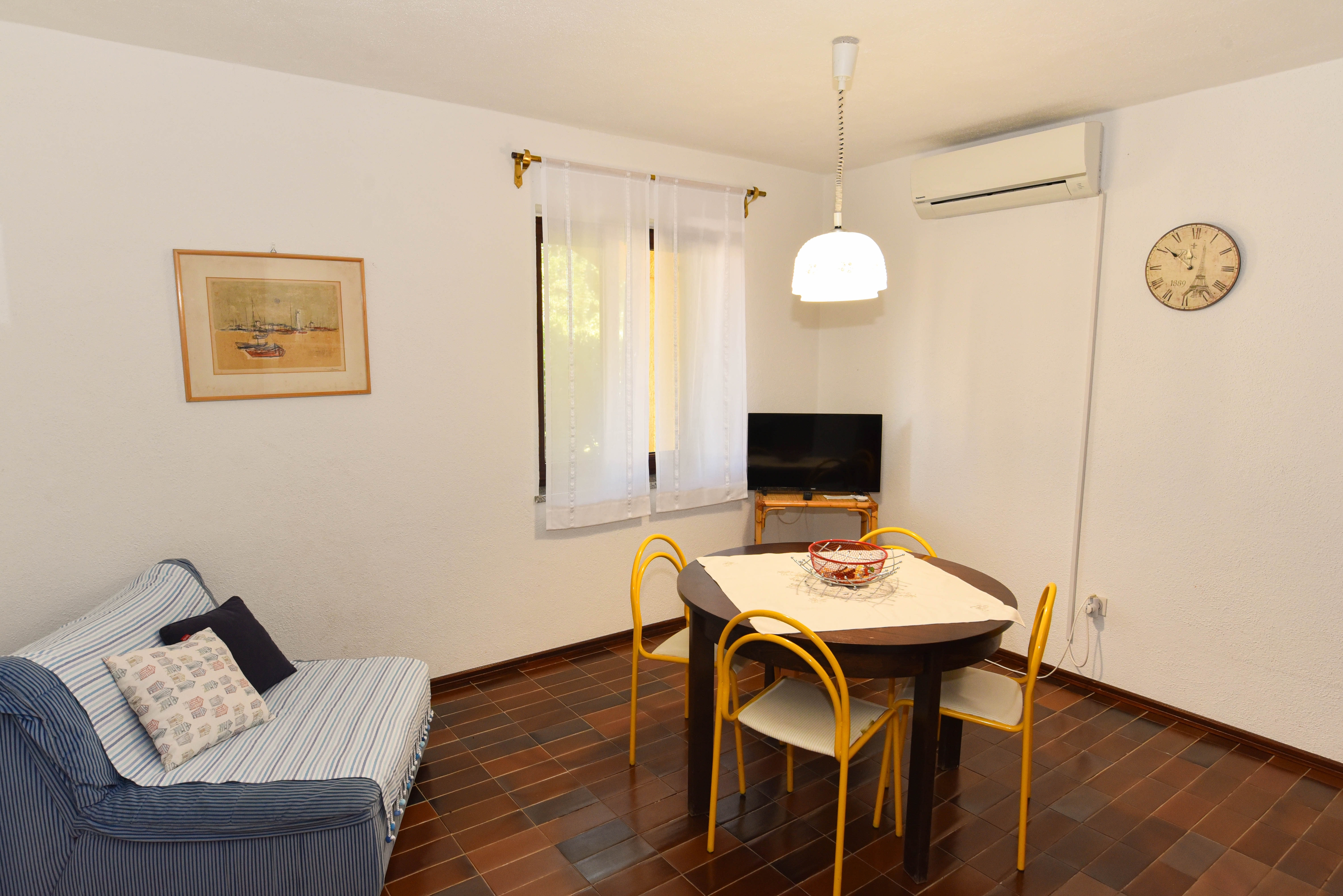 Two bedroom apartment with terrace Klenovica, Novi Vinodolski (A-23926-a) Two bedroom apartment with terrace Klenovica, Novi Vinodolski (A-23926-a)