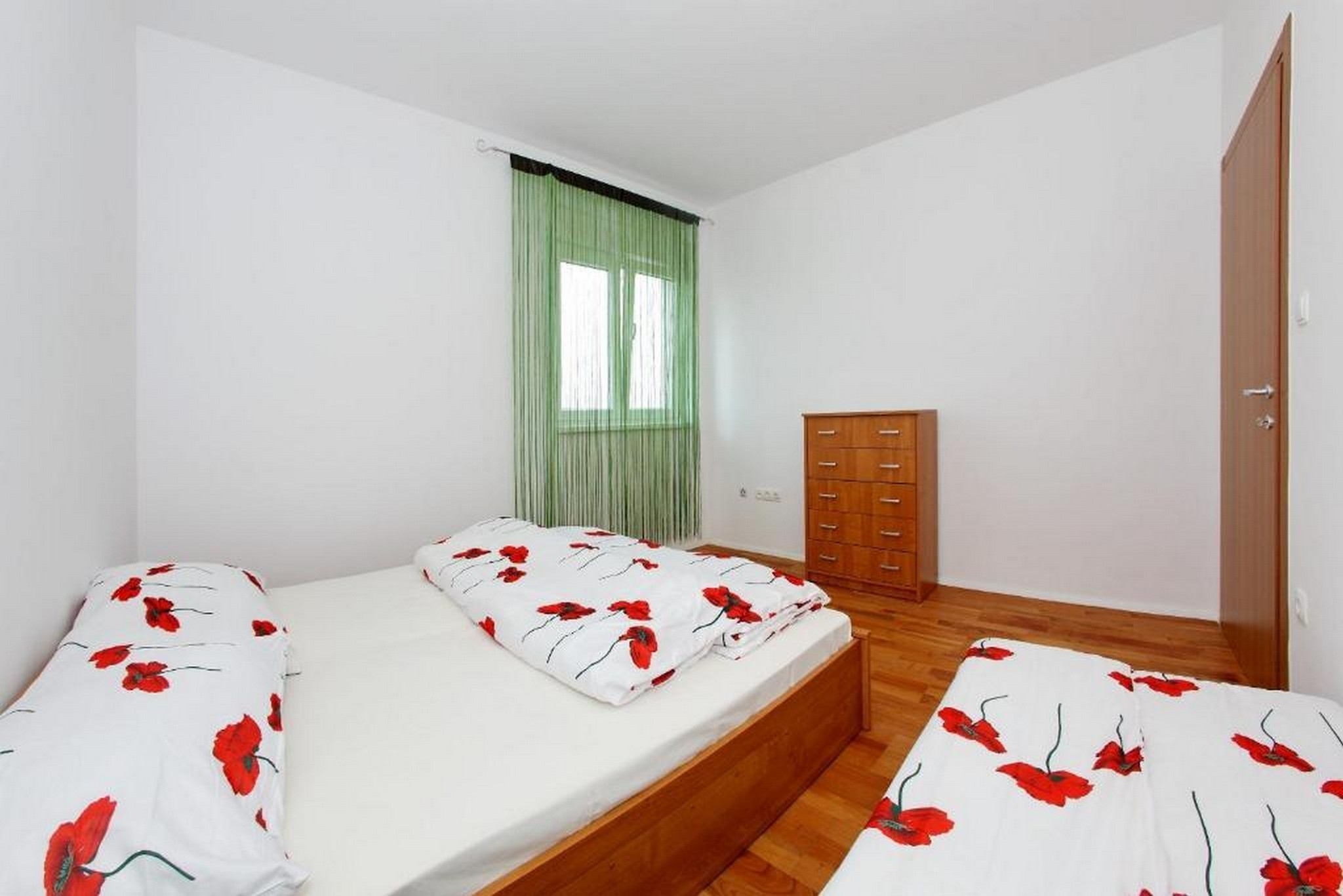 Two bedroom apartment with balcony and sea view Nin, Zadar  A-a