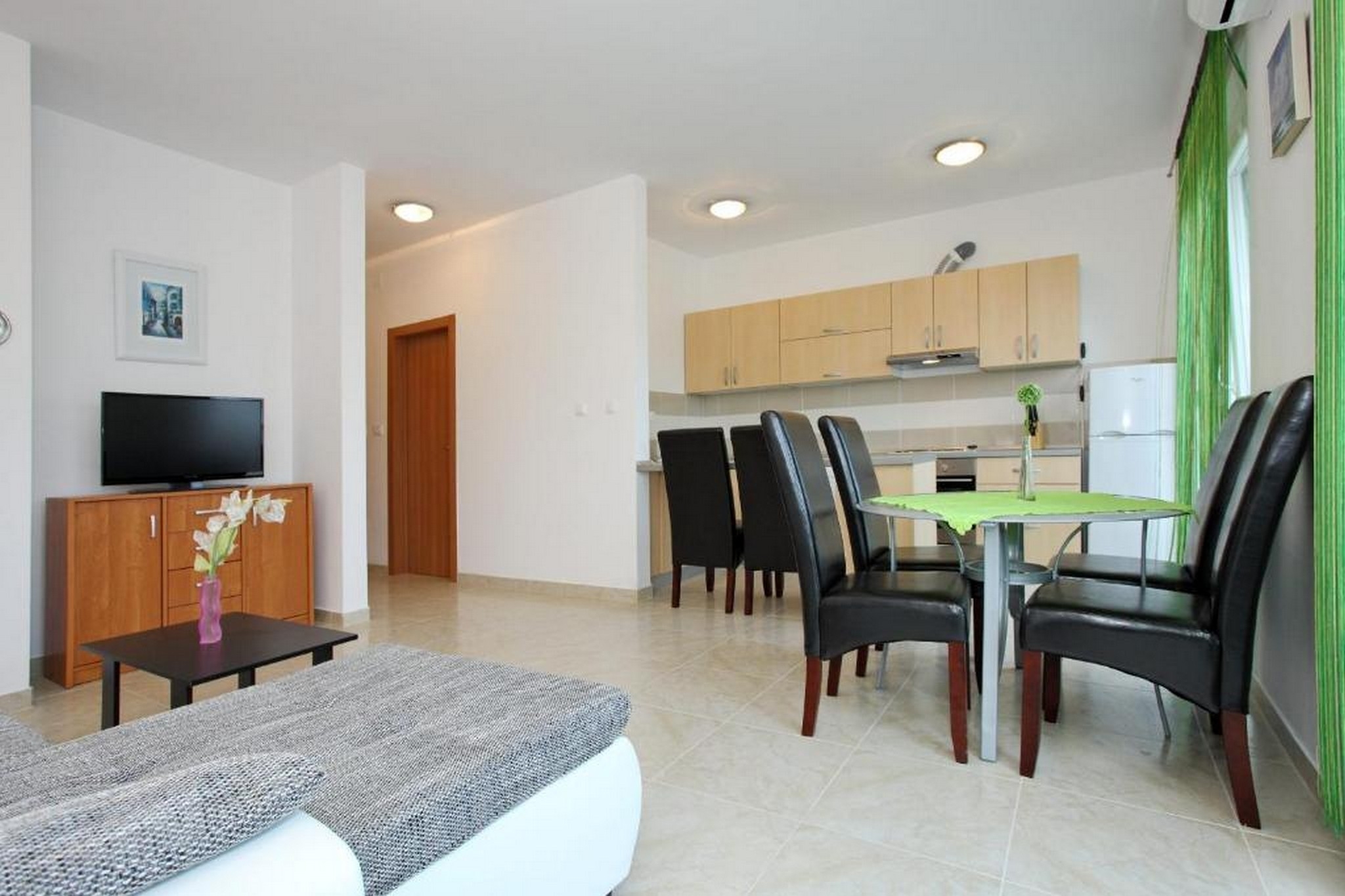 Two bedroom apartment with balcony and sea view Nin, Zadar  A-a