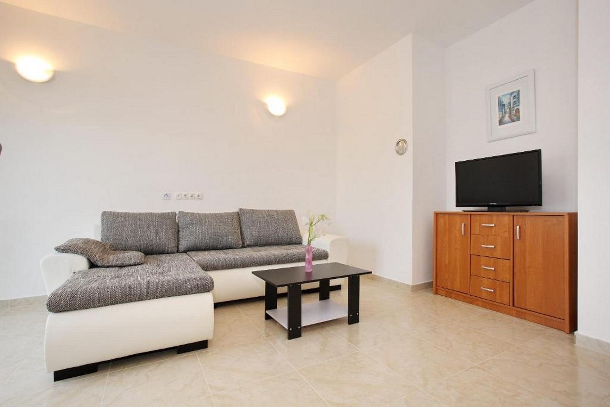 Two bedroom apartment with balcony and sea view Nin, Zadar  A-a