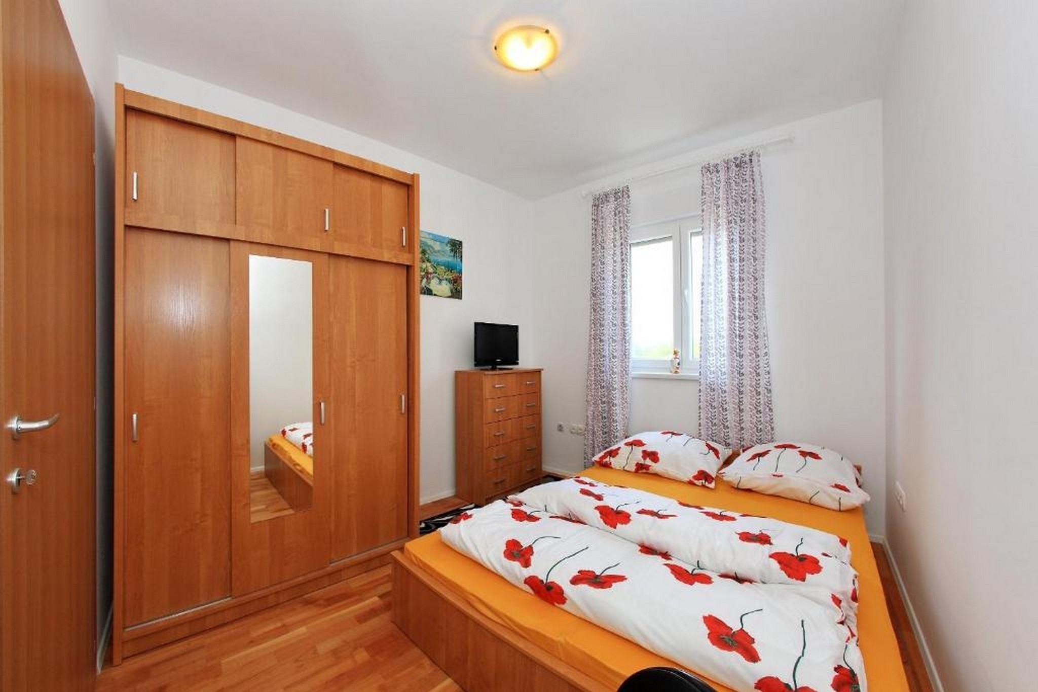 Two bedroom apartment with terrace Nin, Zadar  A-b