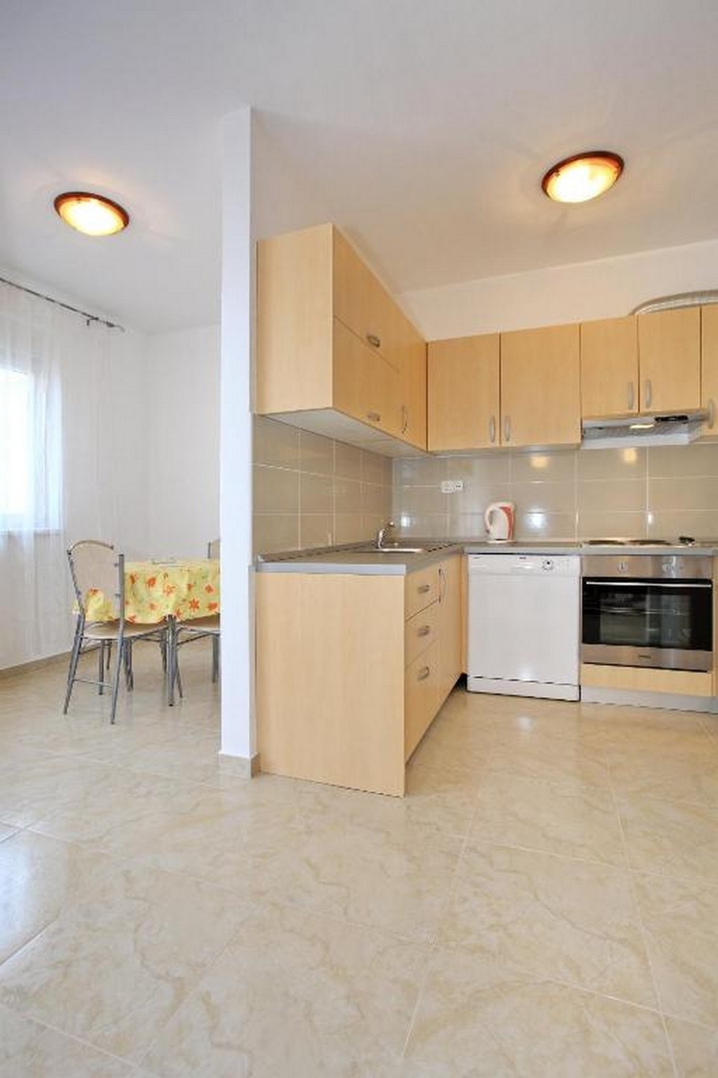 Two bedroom apartment with terrace Nin, Zadar  A-b