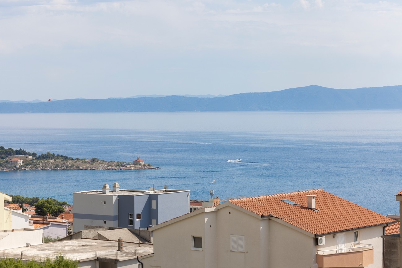 Two bedroom apartment with balcony and sea view Makarska  A-a