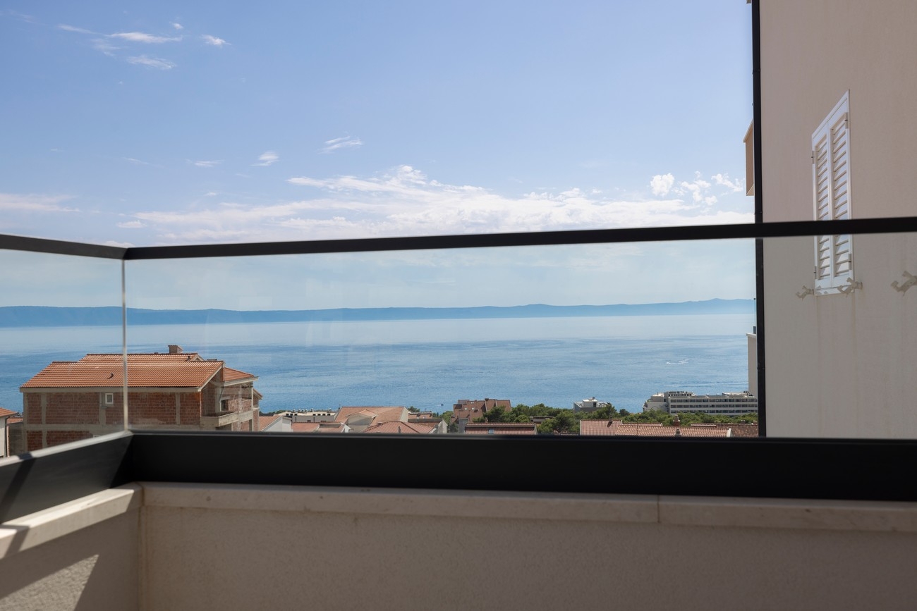 Two bedroom apartment with balcony and sea view Makarska  A-a