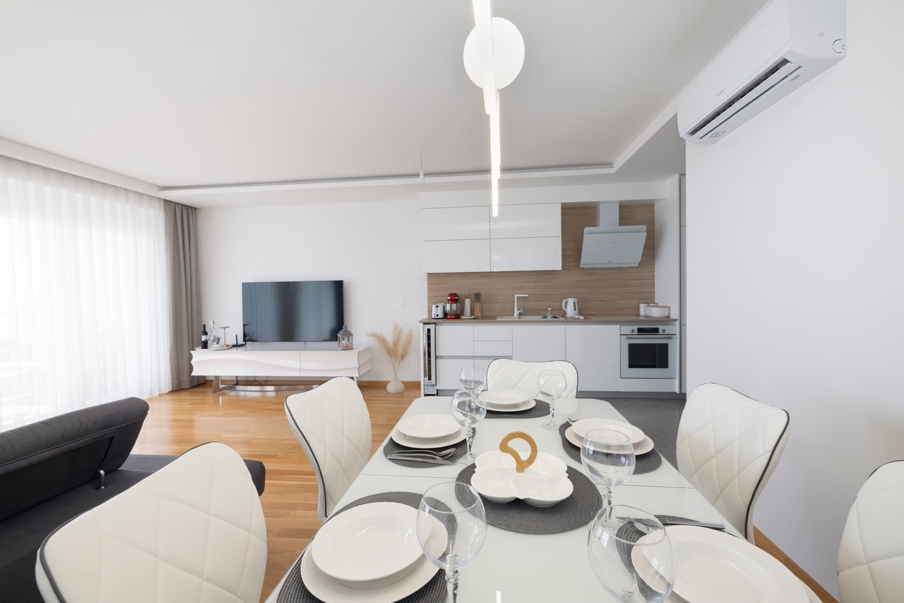 Two bedroom apartment with balcony and sea view Makarska  A-a