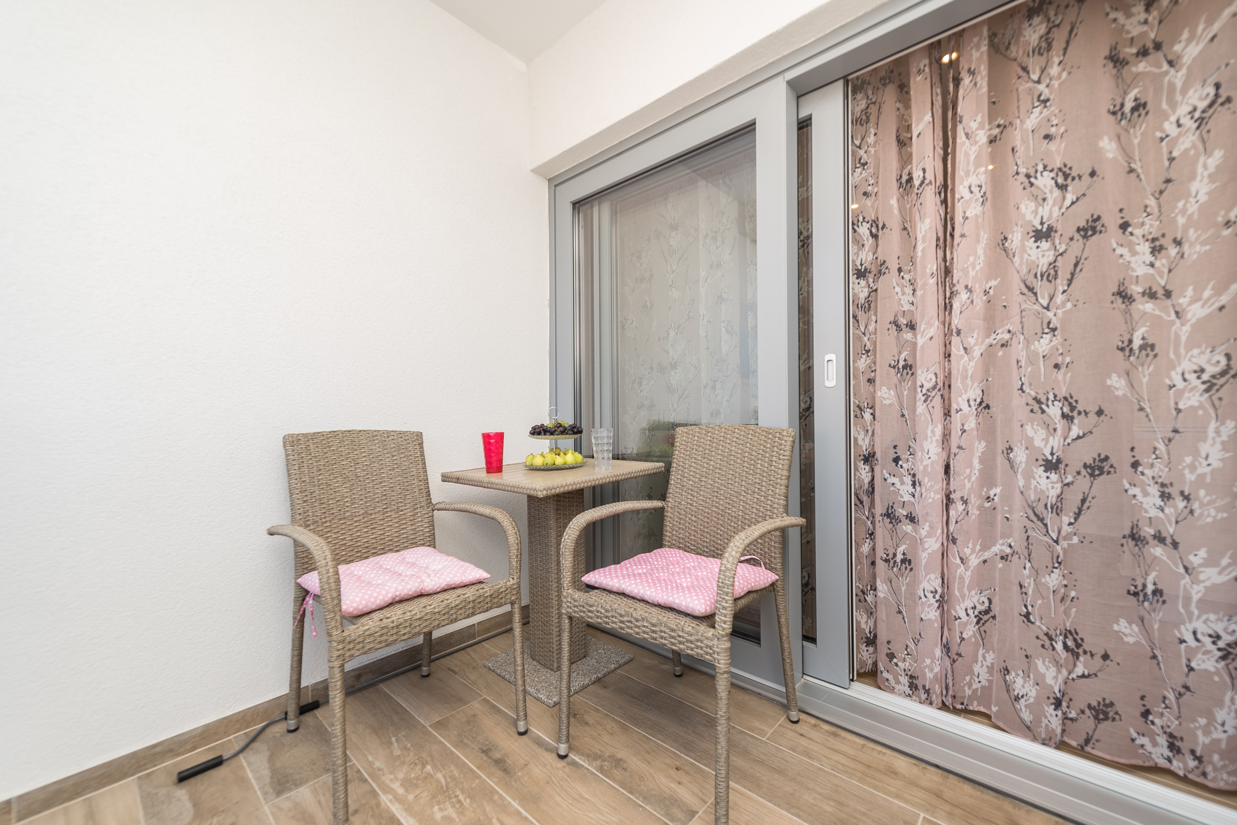 One bedroom apartment with balcony Lukoran, Ugljan  A-a