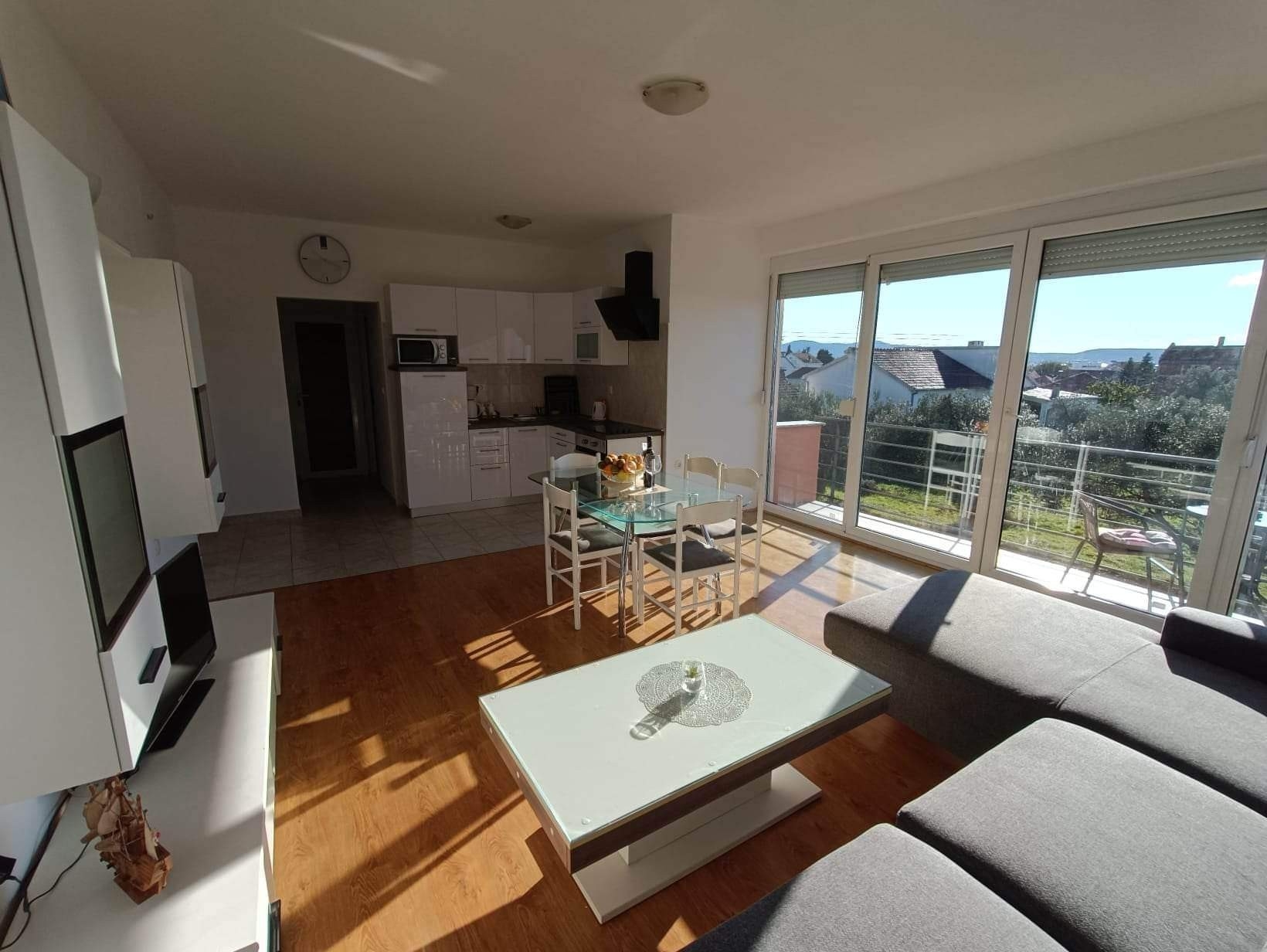 One bedroom apartment with terrace and sea view Sukošan, Zadar (A-23934-b) One bedroom apartment with terrace and sea view Sukošan, Zadar (A-23934-b)