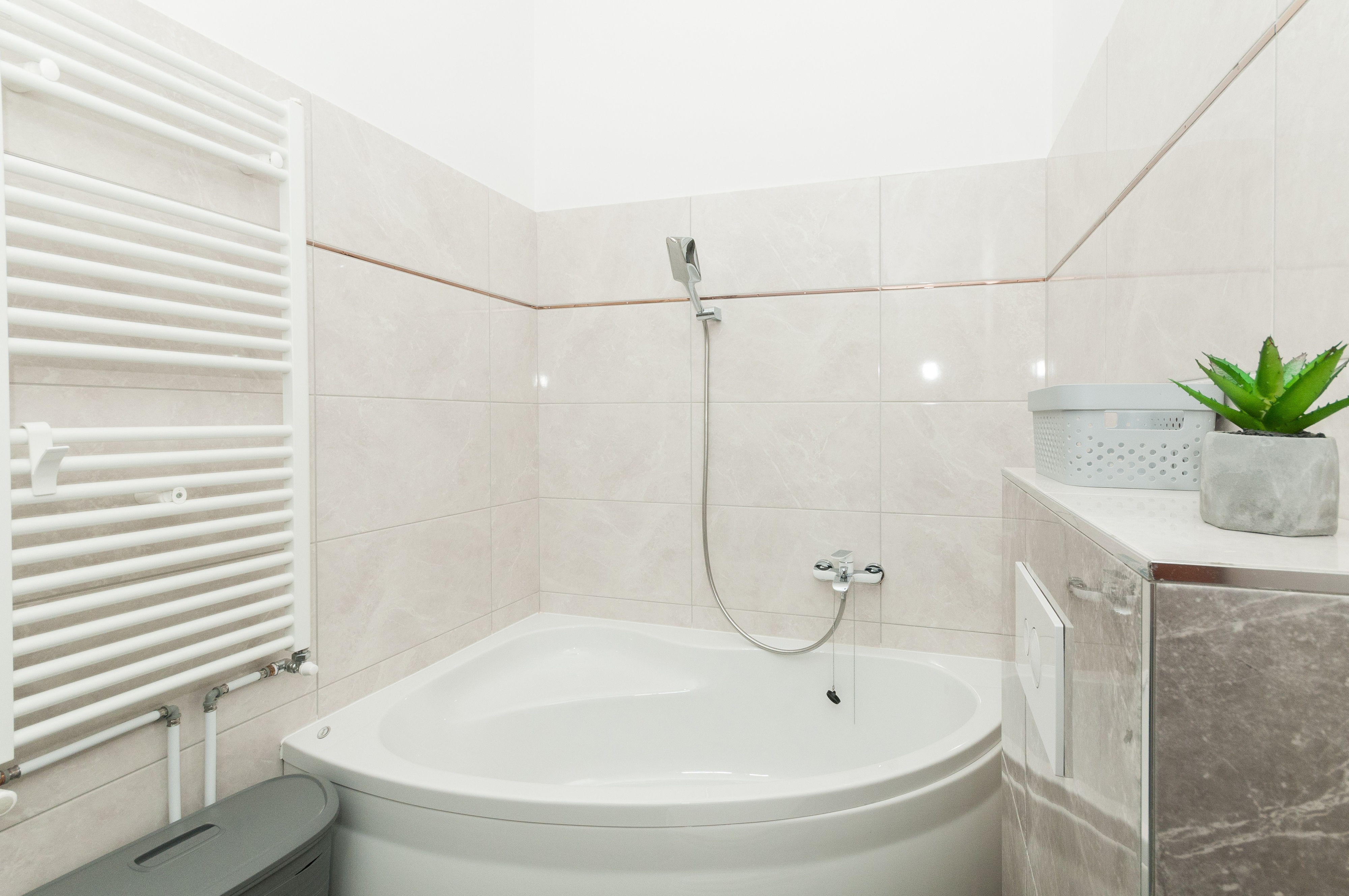 Comfortable and spacious house with terrace and sea view Plano, Trogir  K