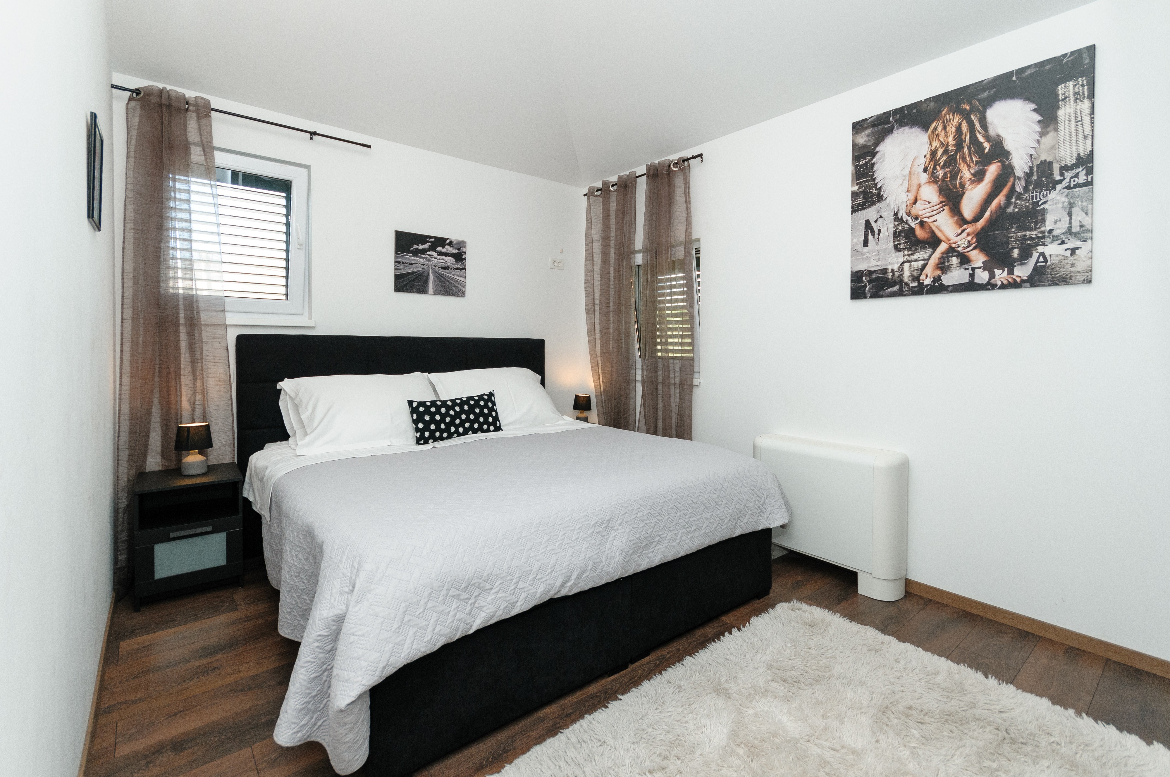 Comfortable and spacious house with terrace and sea view Plano, Trogir  K
