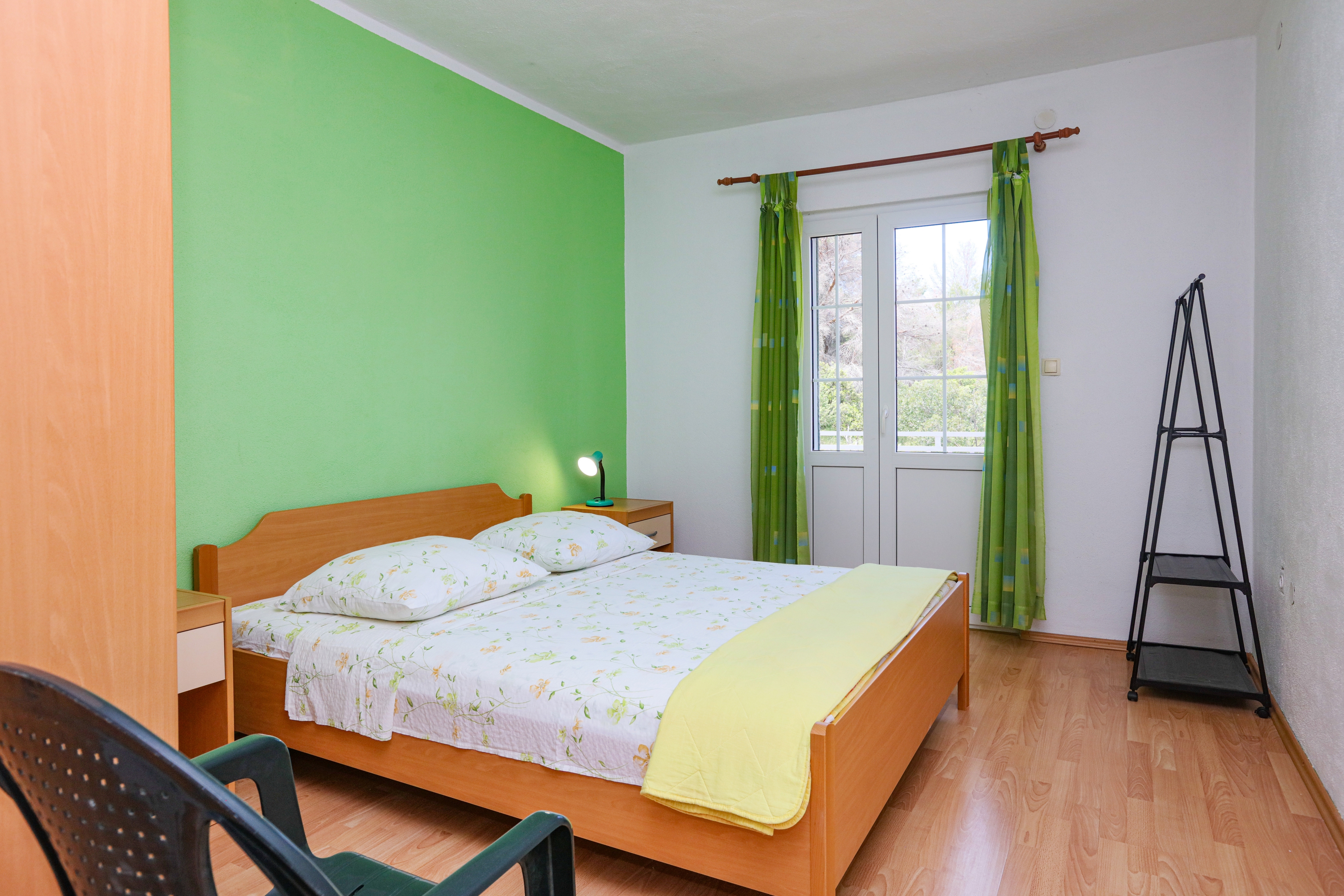 Two bedroom apartment near beach Šparadići, Šibenik  A-a
