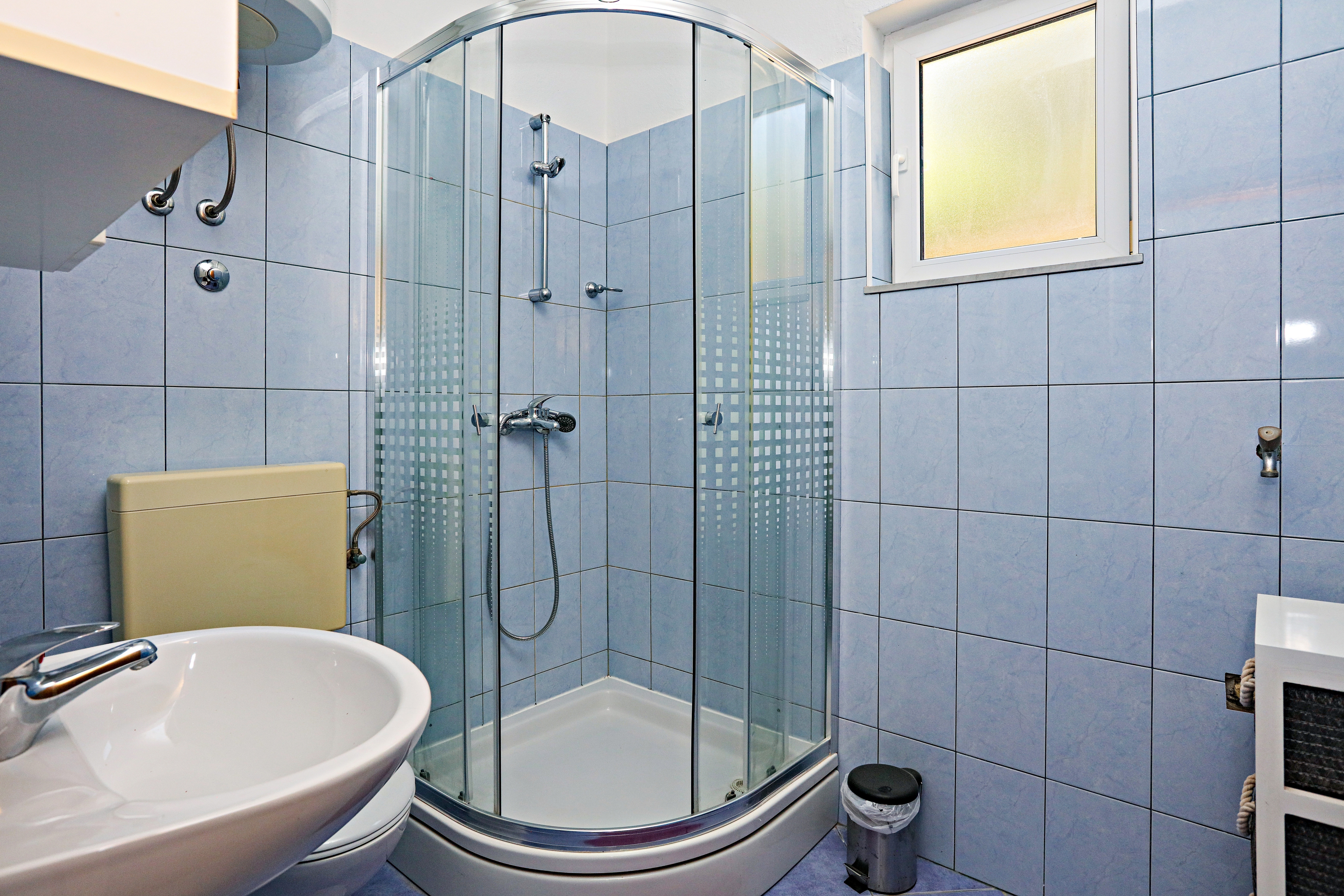 Two bedroom apartment near beach Šparadići, Šibenik  A-b