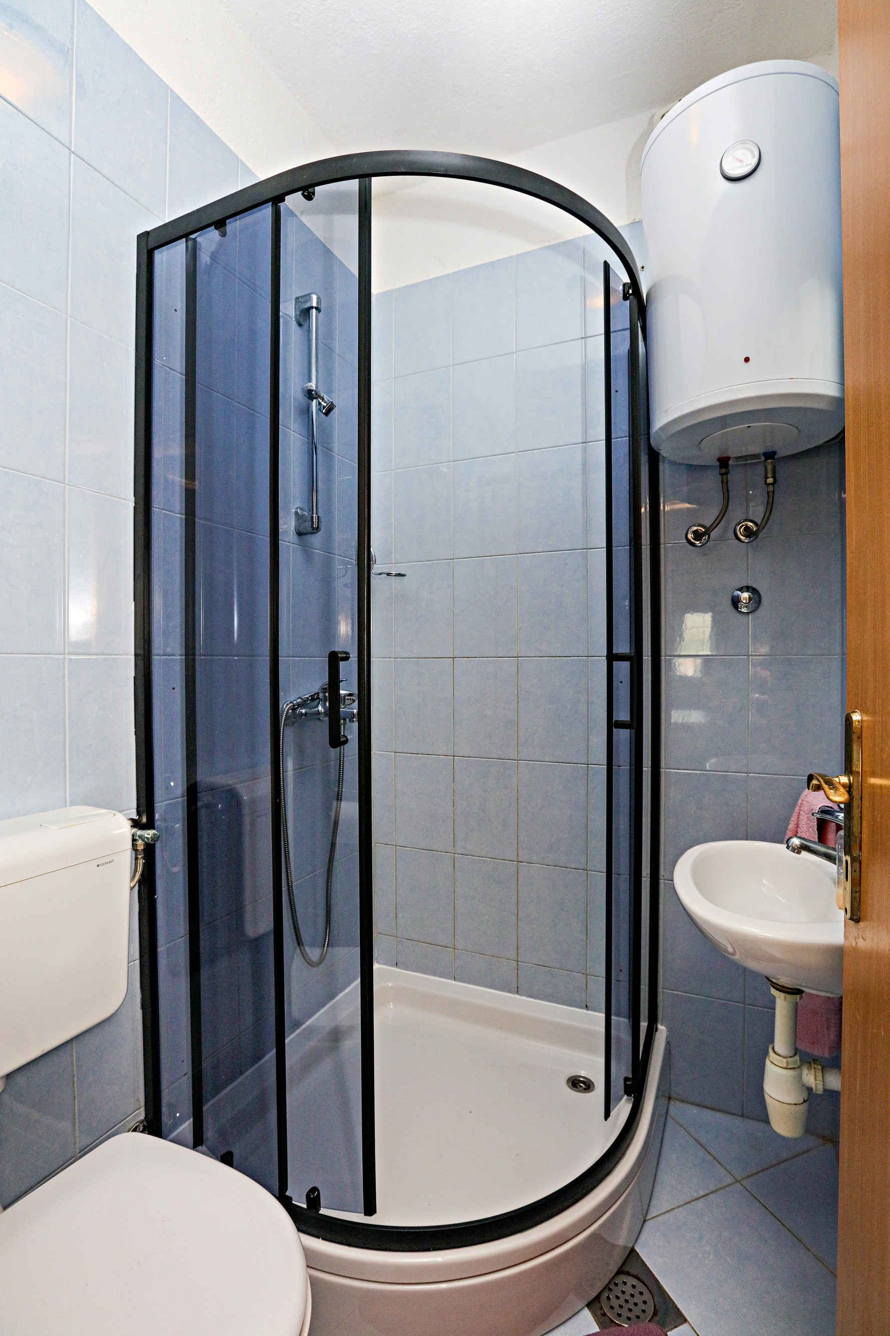 Two bedroom apartment near beach Šparadići, Šibenik  A-b