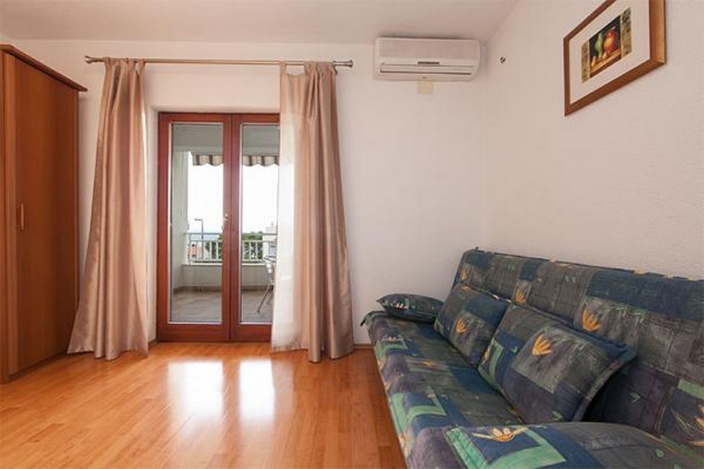 One bedroom apartment with terrace and sea view Tučepi, Makarska (A-23944-a) One bedroom apartment with terrace and sea view Tučepi, Makarska (A-23944-a)