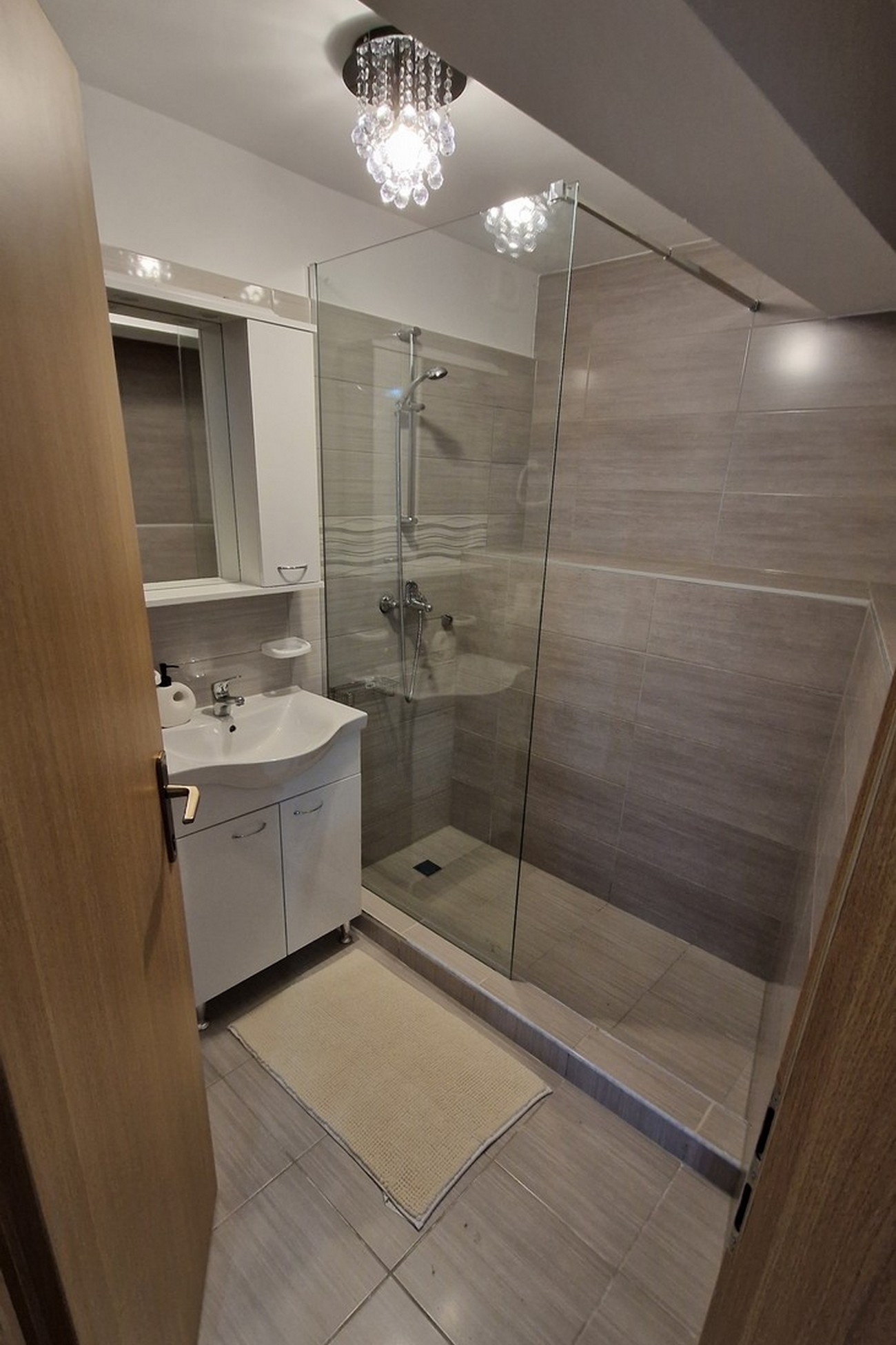 Two bedroom apartment with terrace Okrug Gornji, Čiovo  A-b
