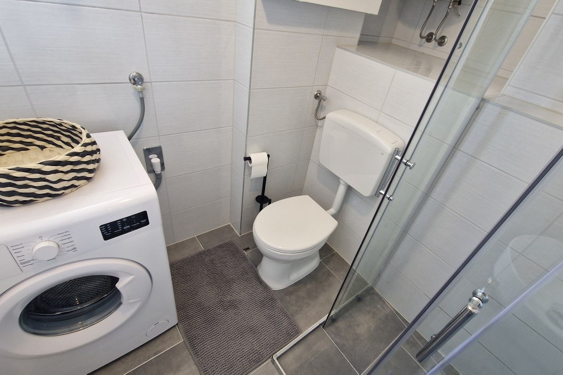 Two bedroom apartment with terrace Okrug Gornji, Čiovo  A-b