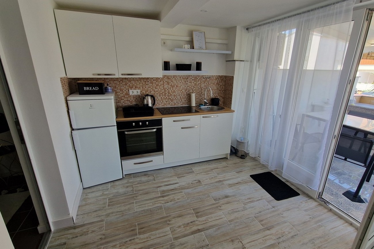 Two bedroom apartment with terrace Okrug Gornji, Čiovo  A-b