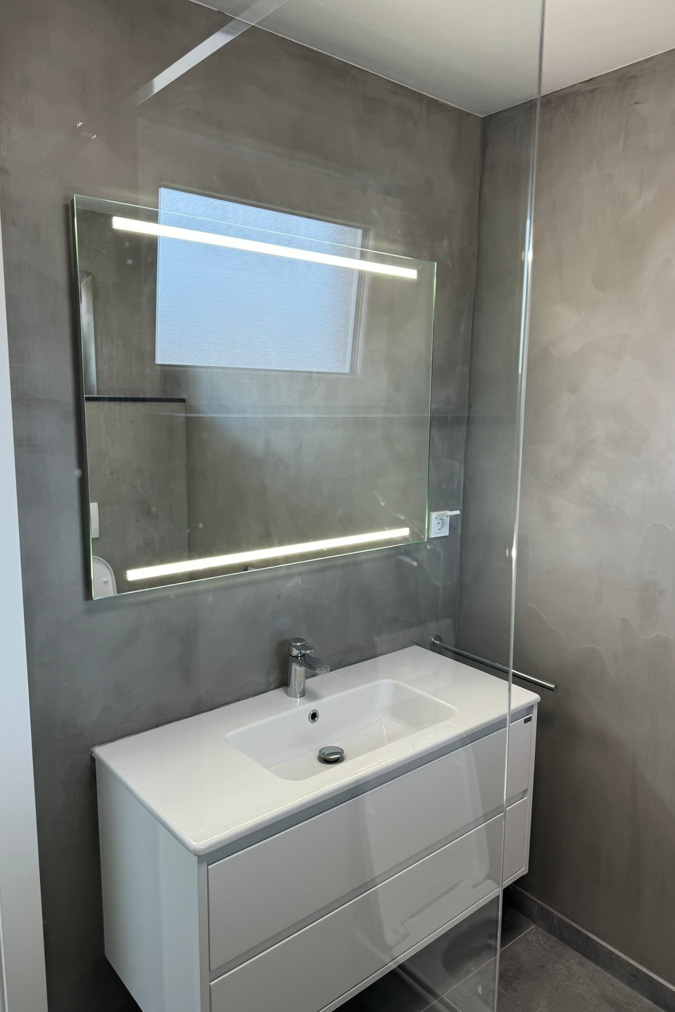 Three bedroom apartment with balcony Trogir  A-a