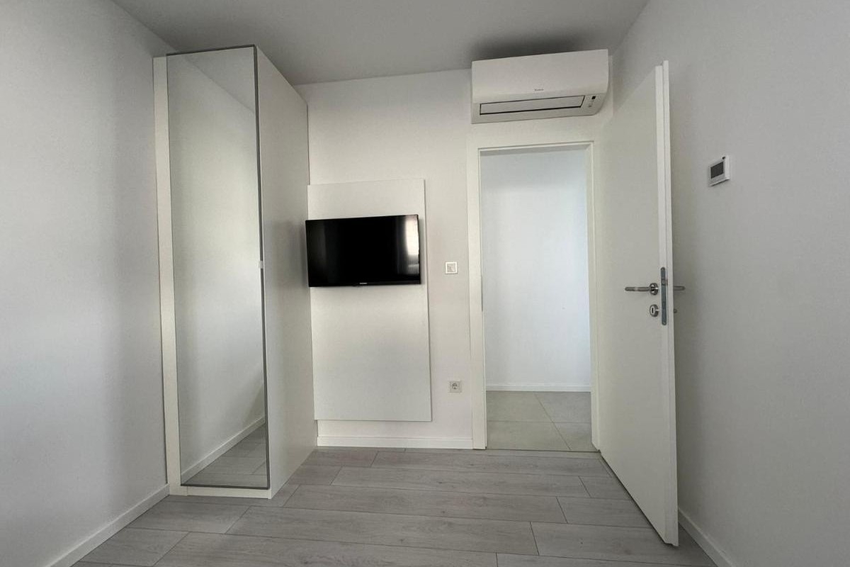 Three bedroom apartment with balcony Trogir  A-a