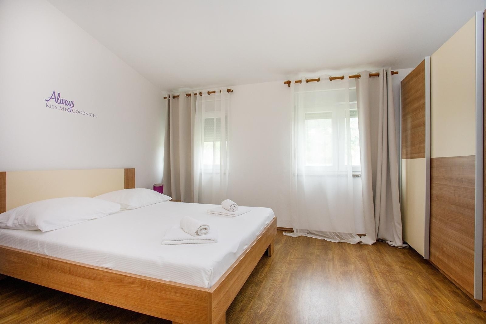Three bedroom house with terrace Srinjine, Split  K