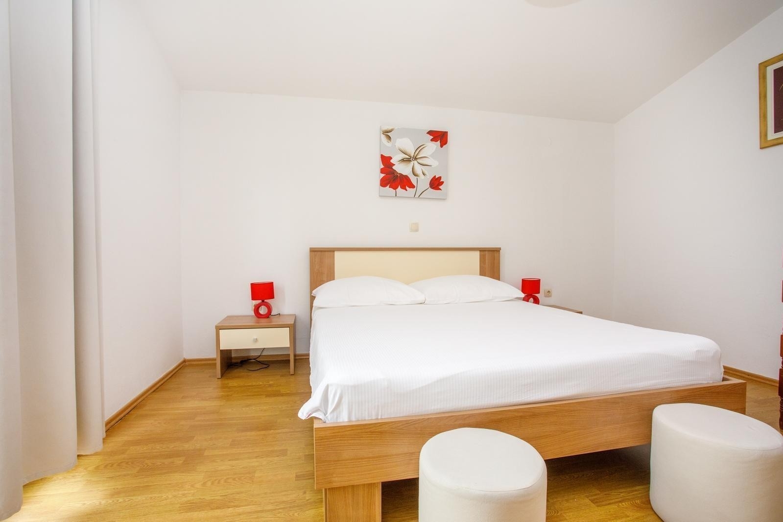 Three bedroom house with terrace Srinjine, Split  K