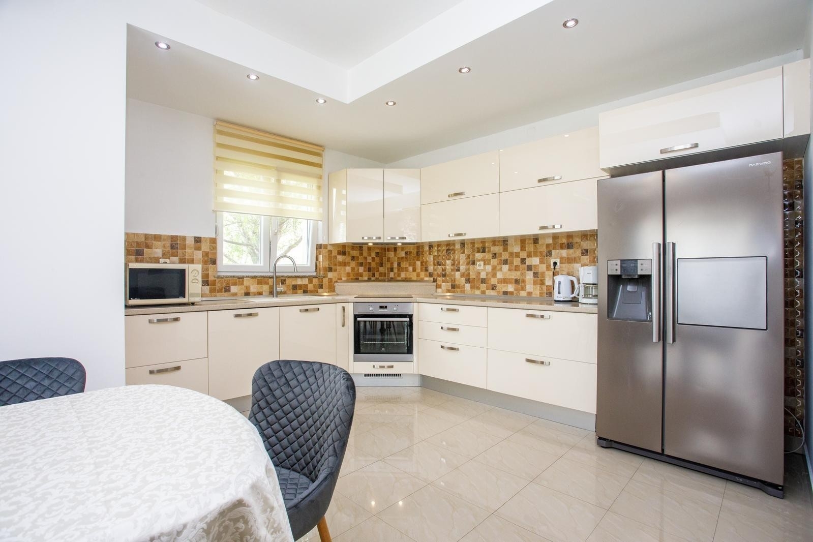 Top Split Srinjine Top Split Srinjine