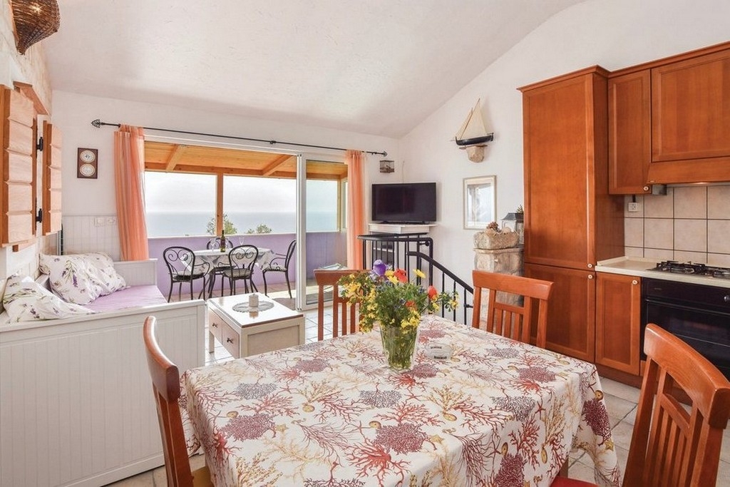 One bedroom house with terrace and sea view Cove Zaraće, Hvar (K-23952) One bedroom house with terrace and sea view Cove Zaraće, Hvar (K-23952)