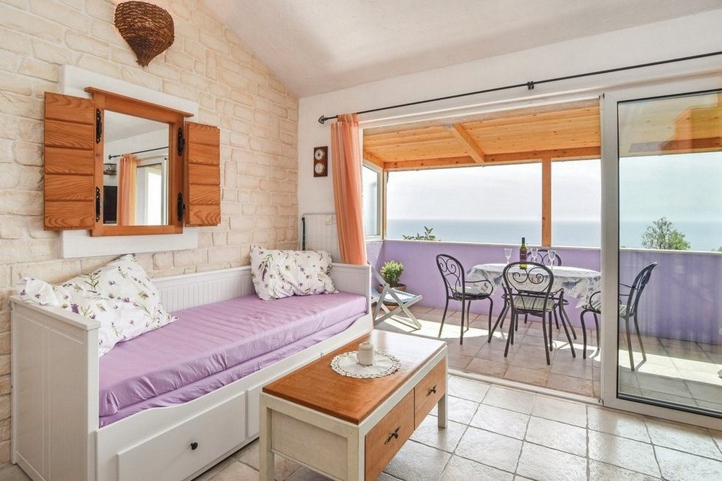 One bedroom house with terrace and sea view Cove Zaraće, Hvar (K-23952) One bedroom house with terrace and sea view Cove Zaraće, Hvar (K-23952)