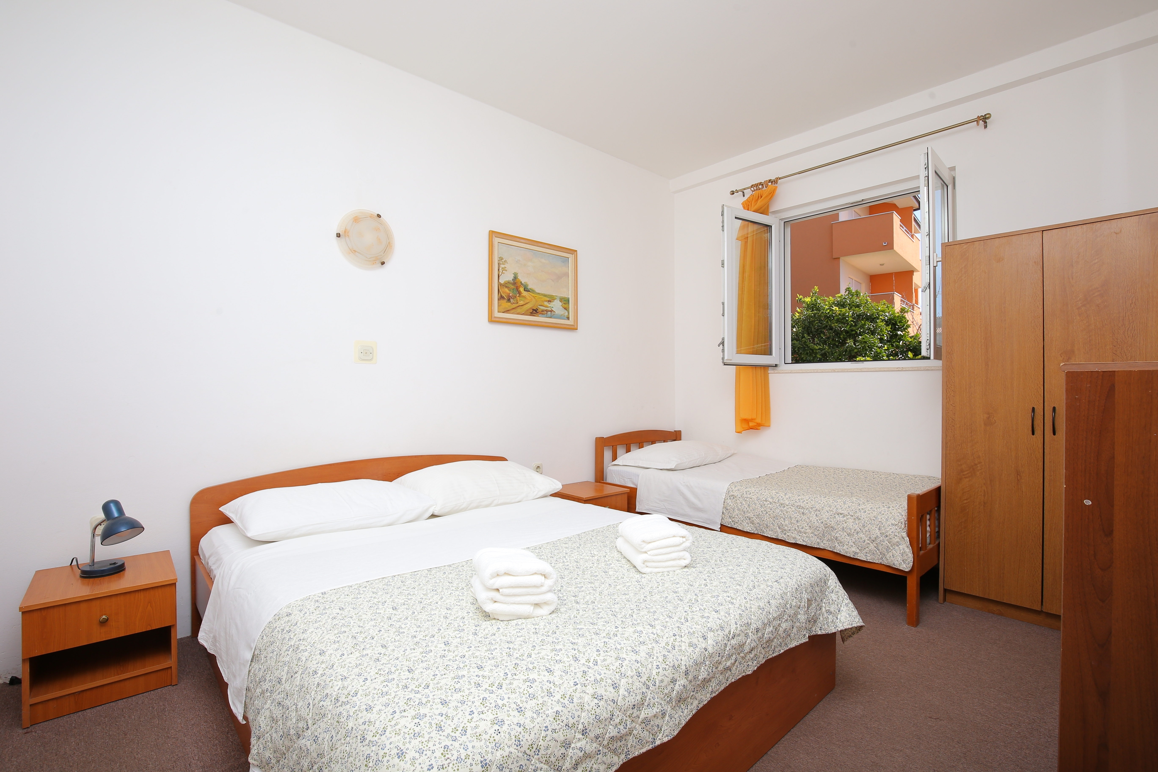 One bedroom apartment with air-conditioning Podstrana, Split (A-23954-c) One bedroom apartment with air-conditioning Podstrana, Split (A-23954-c)