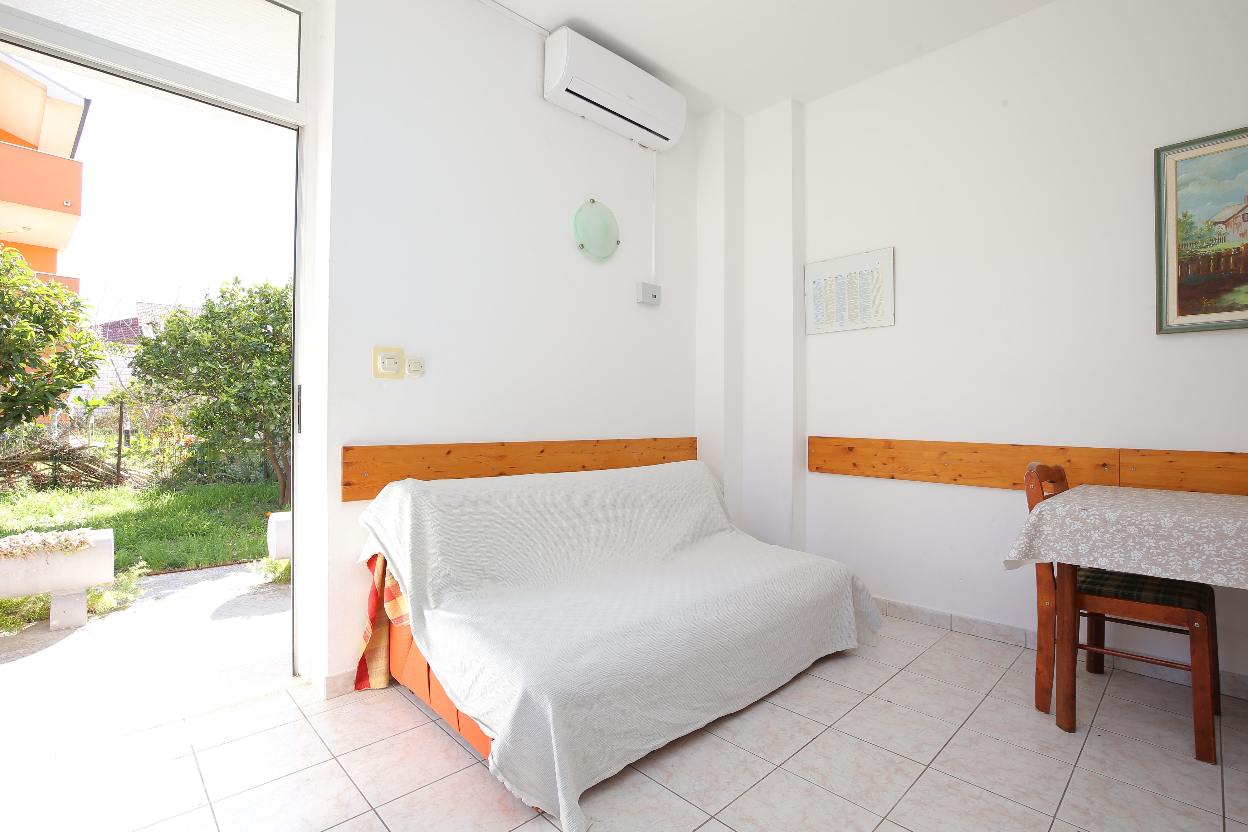 One bedroom apartment with terrace Podstrana (Split) (A-23954-d) One bedroom apartment with terrace Podstrana (Split) (A-23954-d)