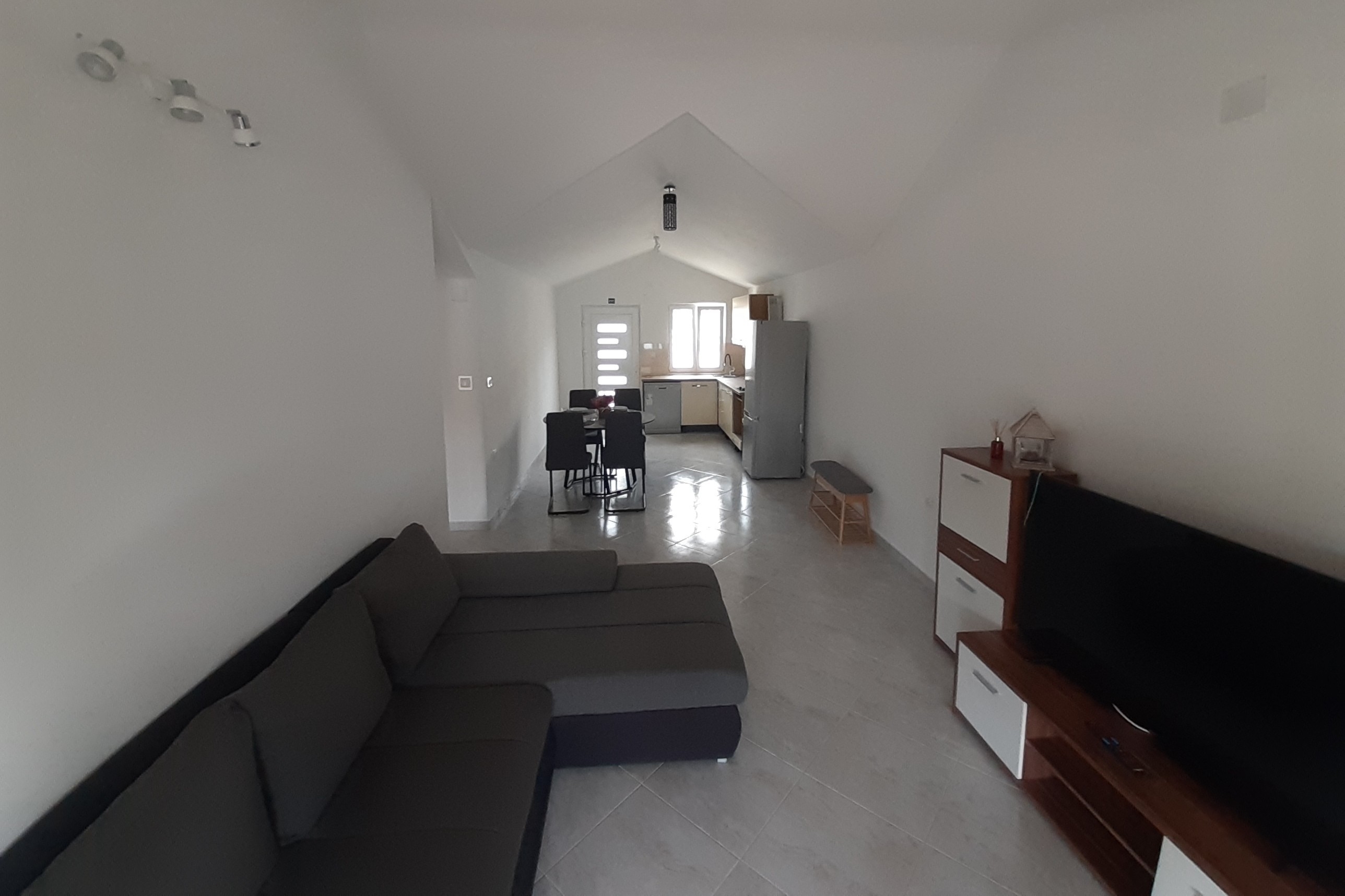One bedroom apartment near beach Grebaštica, Šibenik (A-23955-a)