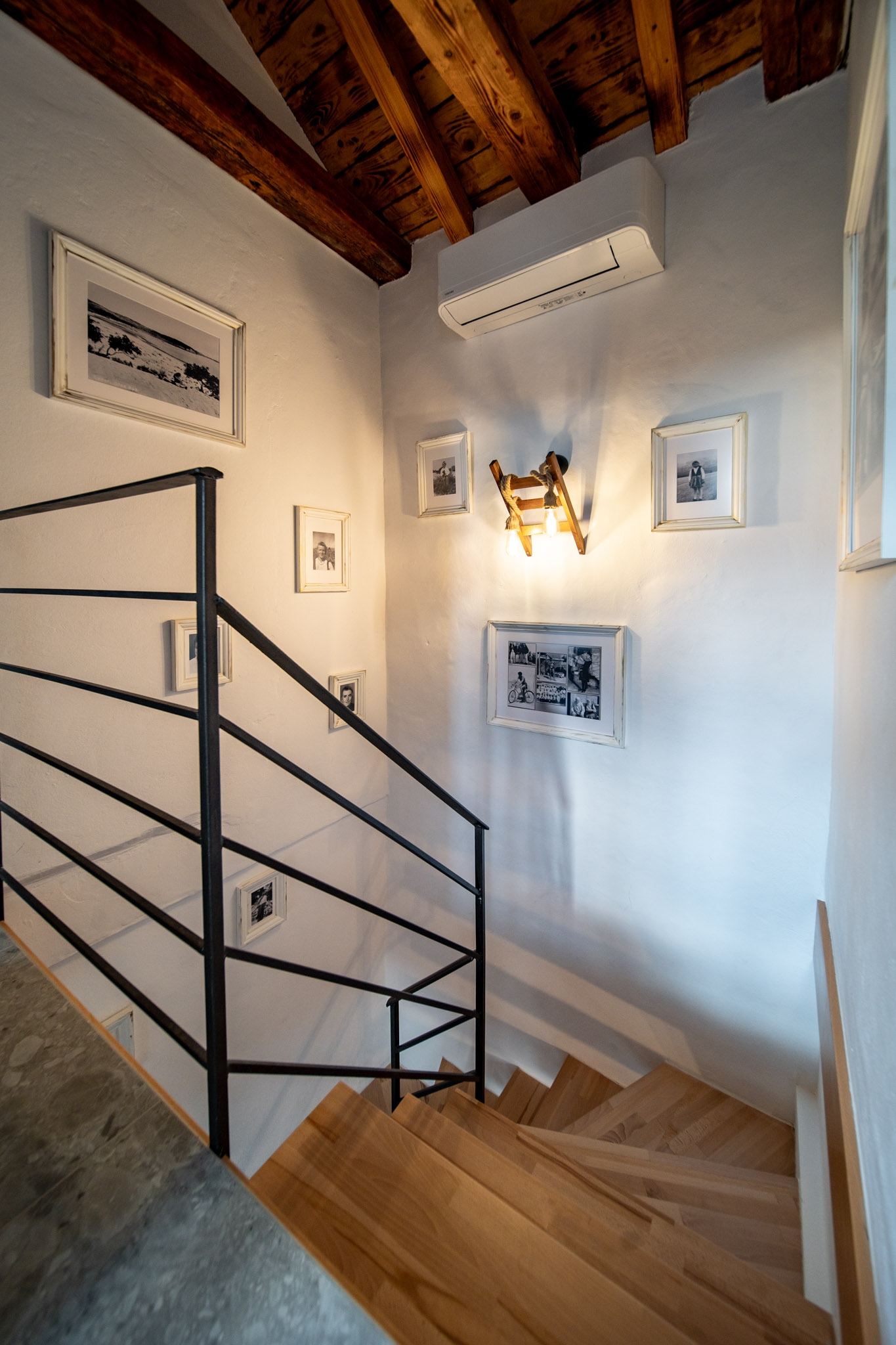 Two bedroom apartment with terrace Lopar, Rab  A-a