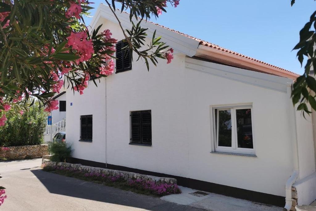 Studio apartman s terasom Vir  AS-a