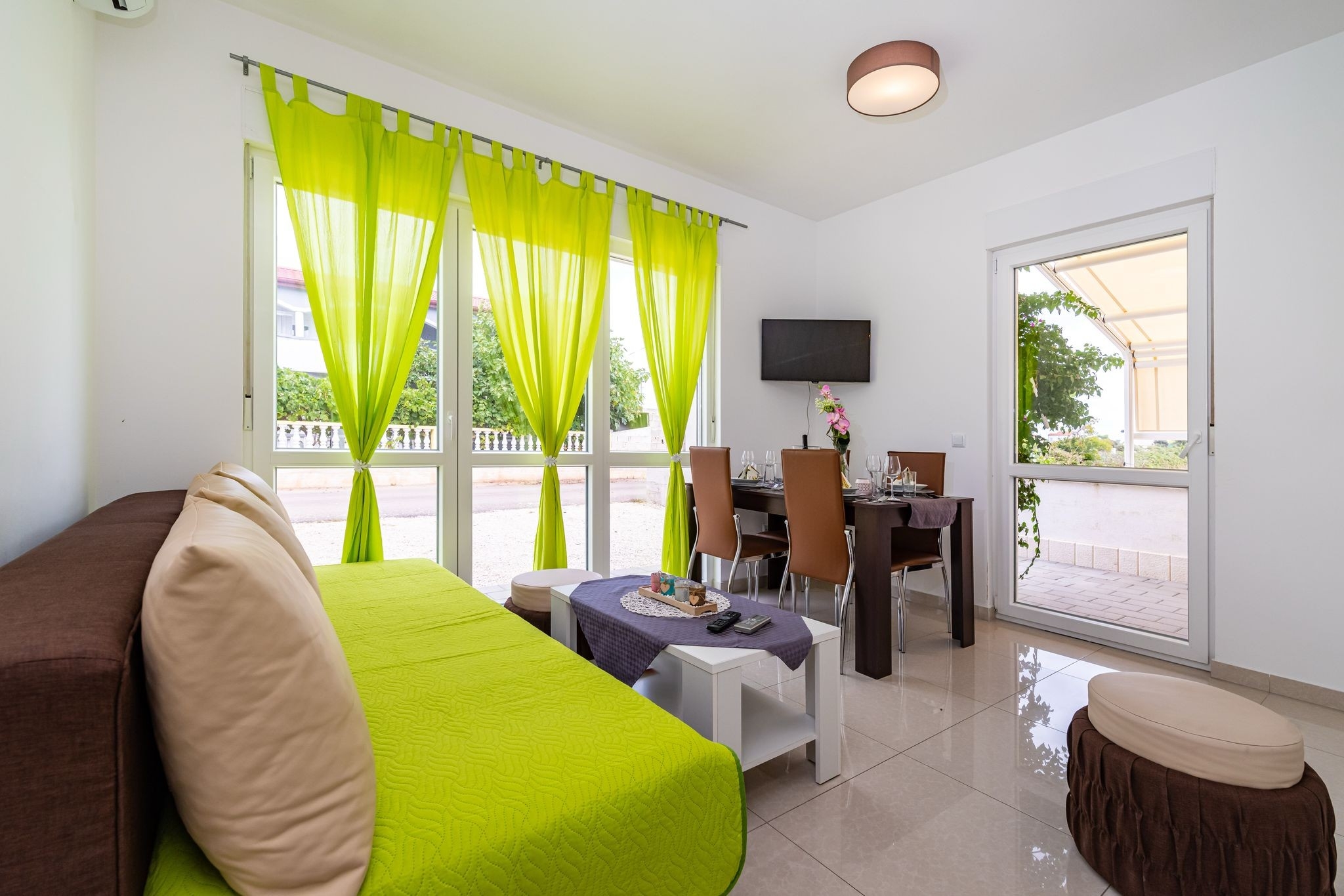 One bedroom apartment with terrace Vir (A-23976-a)