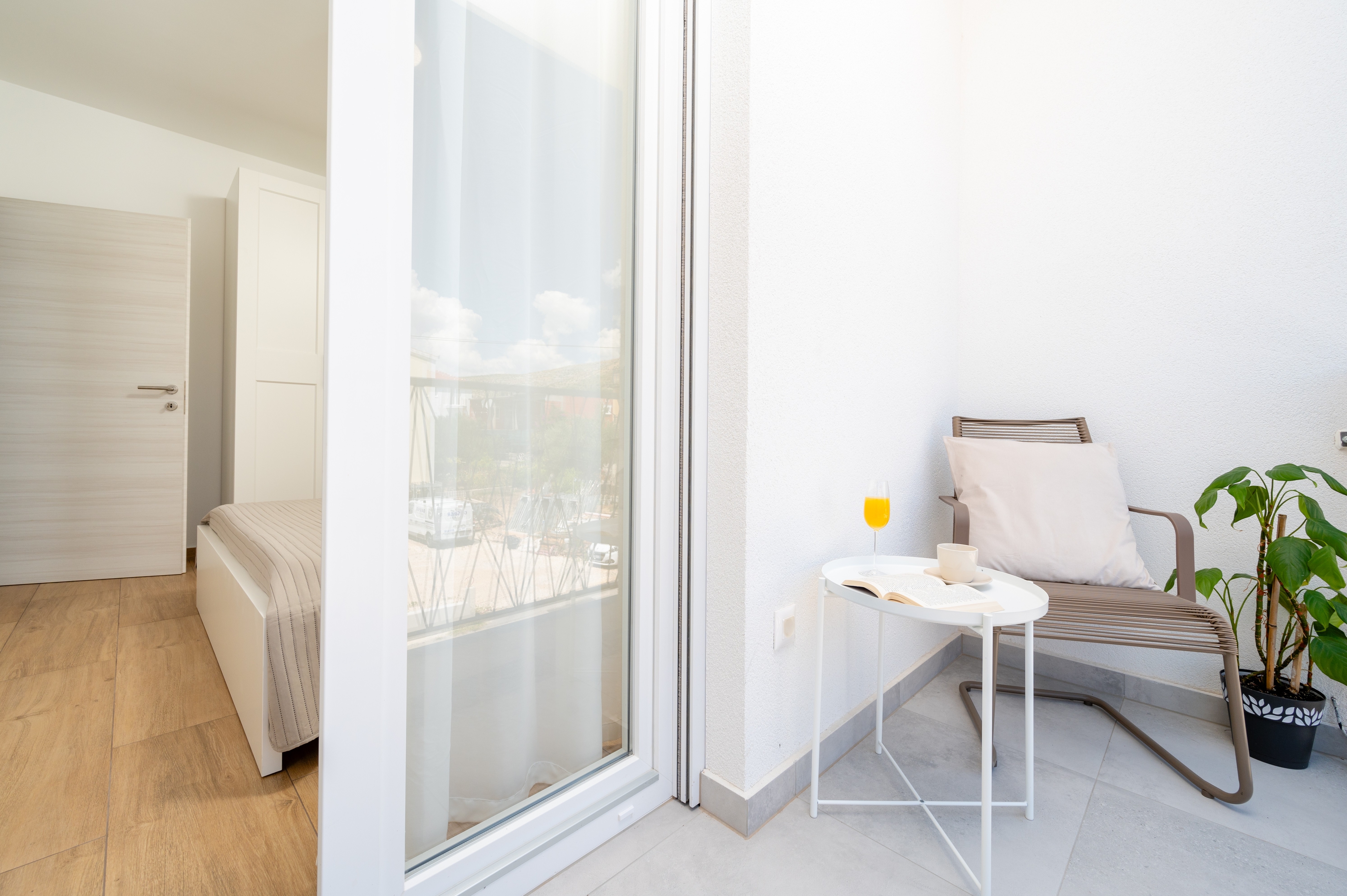 Two bedroom apartment with terrace Trogir  A-a