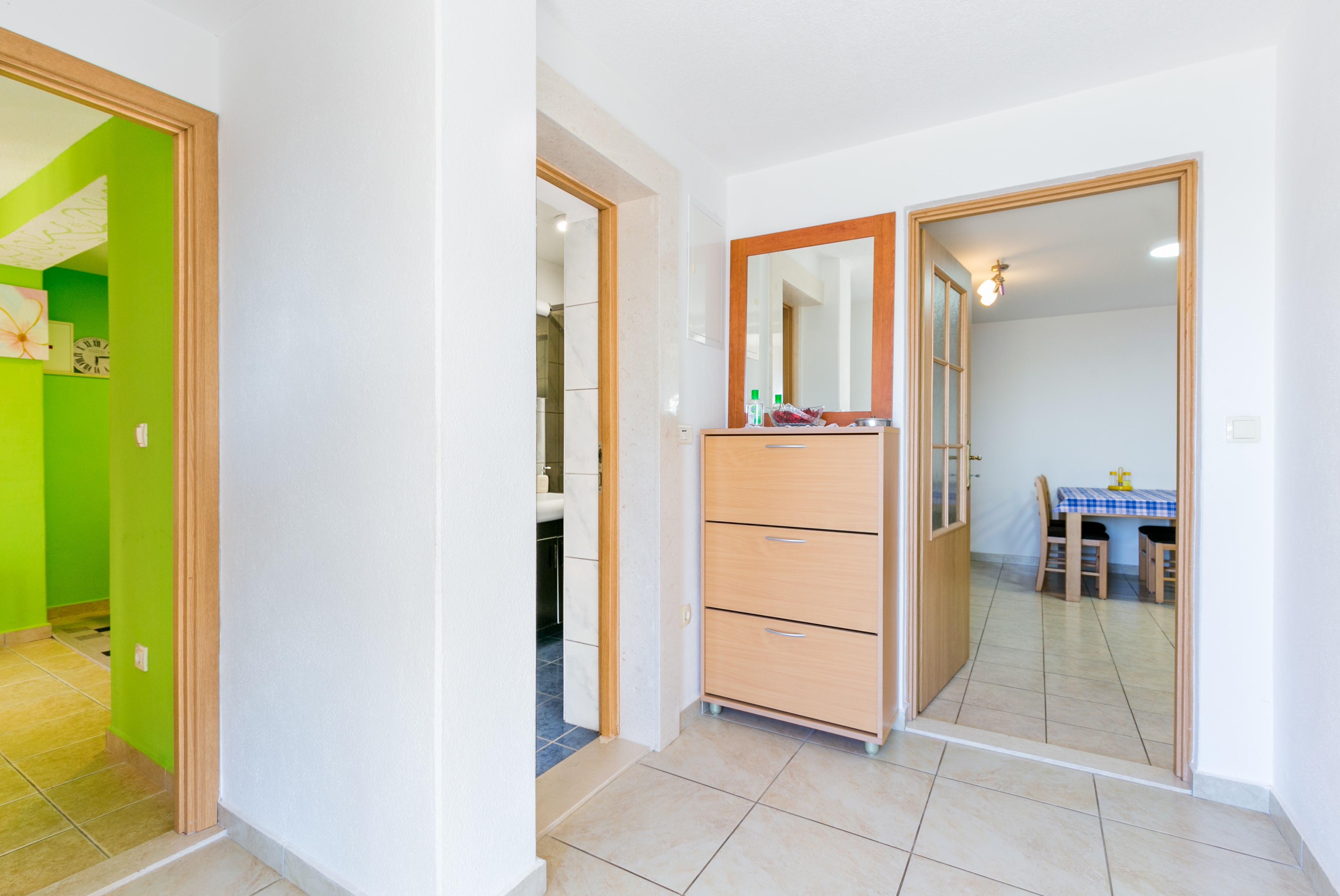 One bedroom apartment with terrace and sea view Trogir  A-a