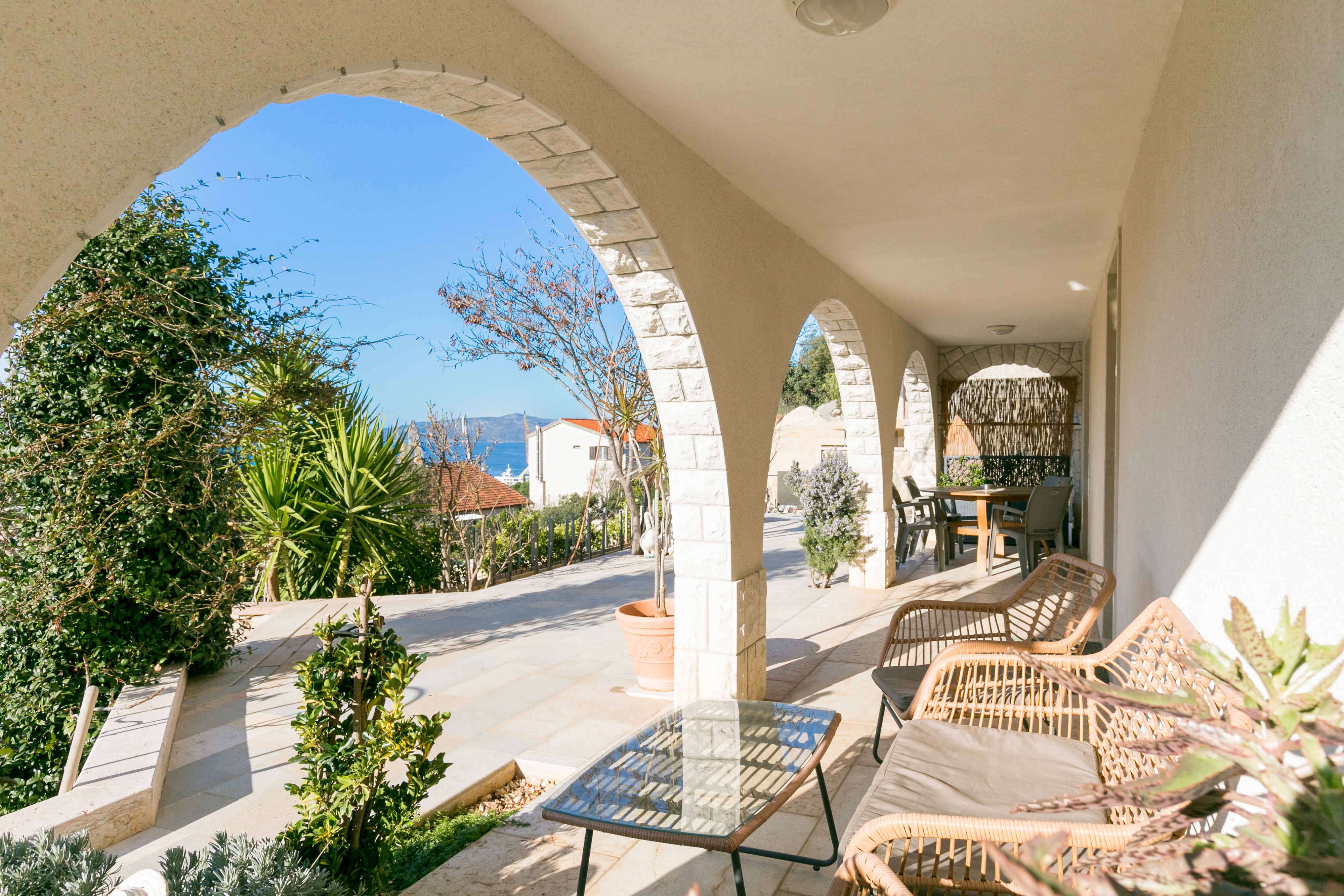 One bedroom apartment with terrace and sea view Trogir  A-a