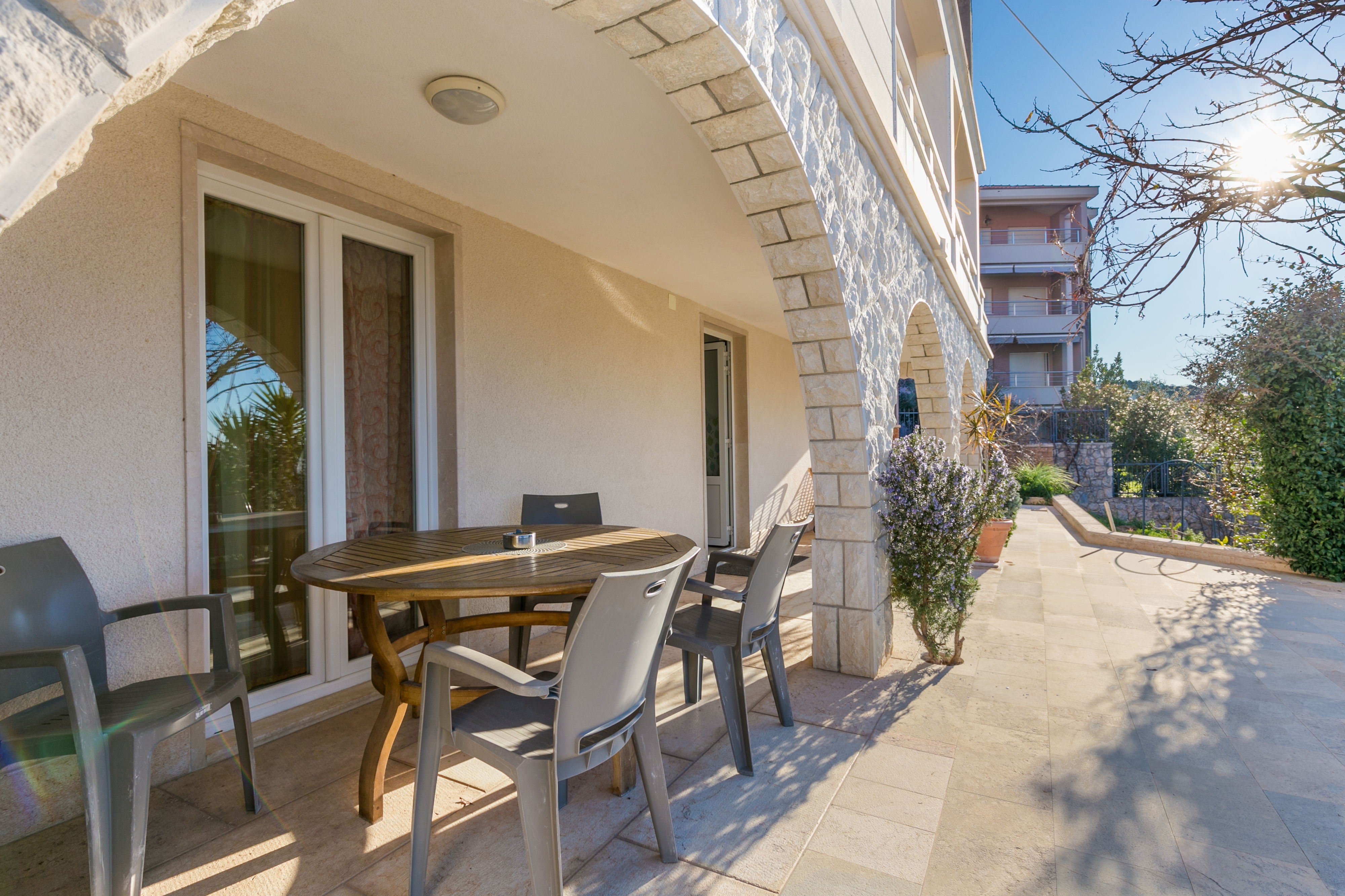 One bedroom apartment with terrace and sea view Trogir  A-a