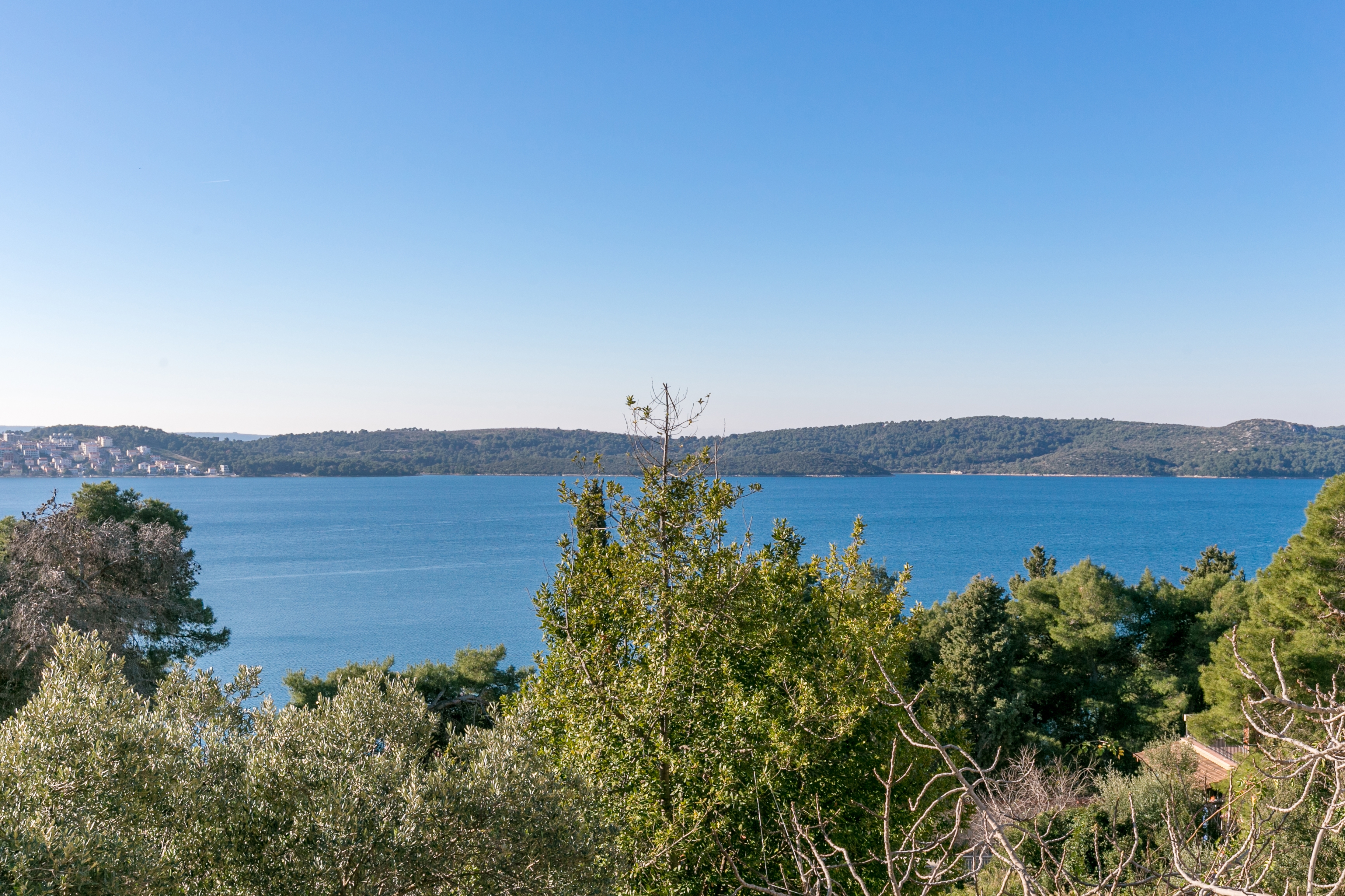 One bedroom apartment with terrace and sea view Trogir  A-a