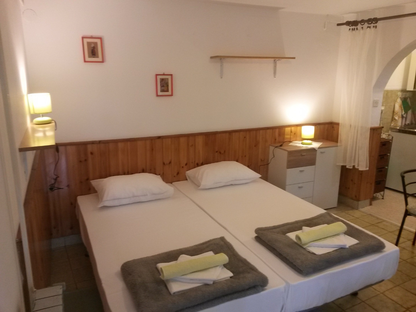 Studio flat near beach Martinšćica, Cres (AS-23980-d) Studio flat near beach Martinšćica, Cres (AS-23980-d)