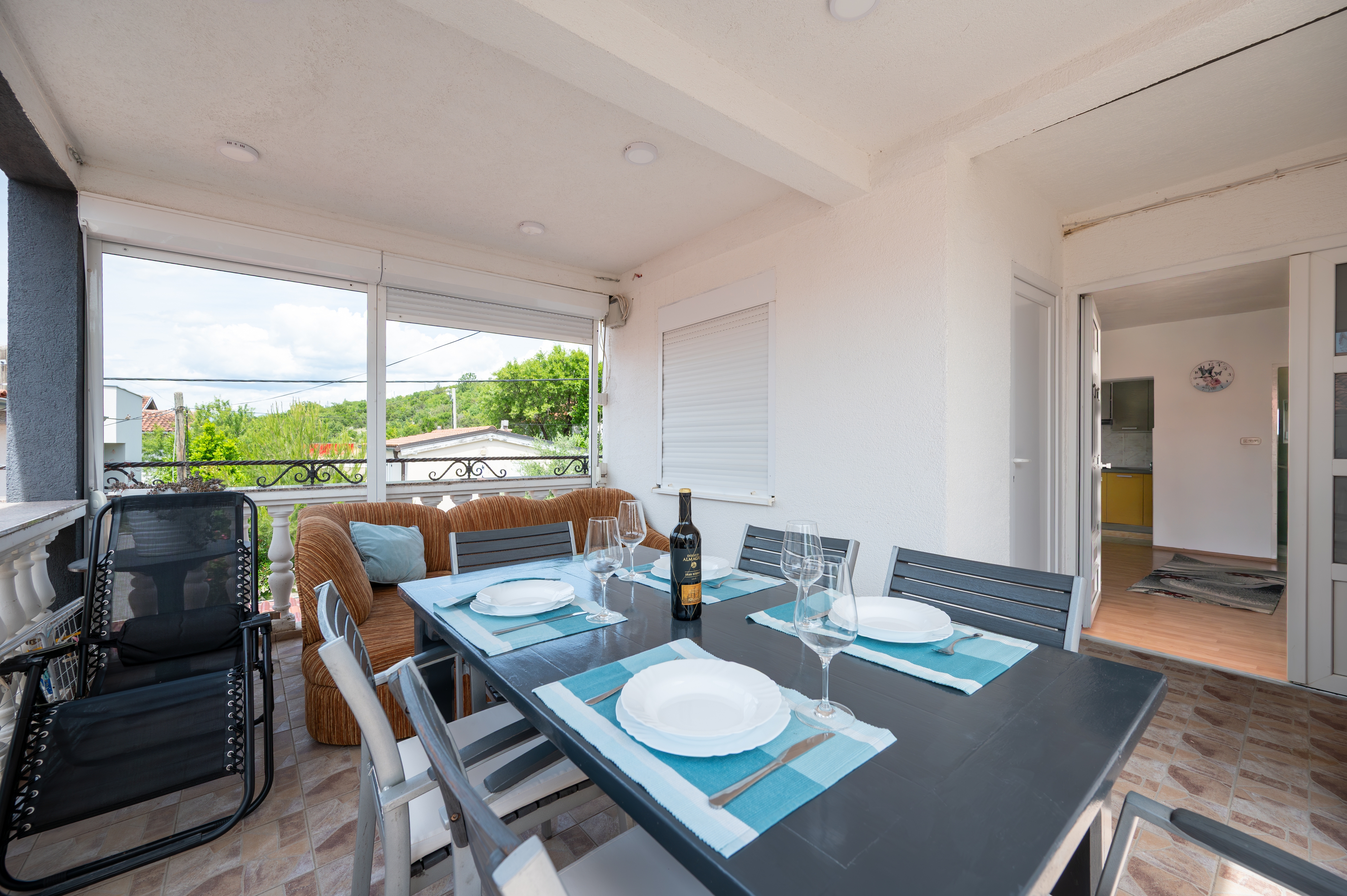 Two bedroom apartment with terrace Gornji Karin, Novigrad  A-a