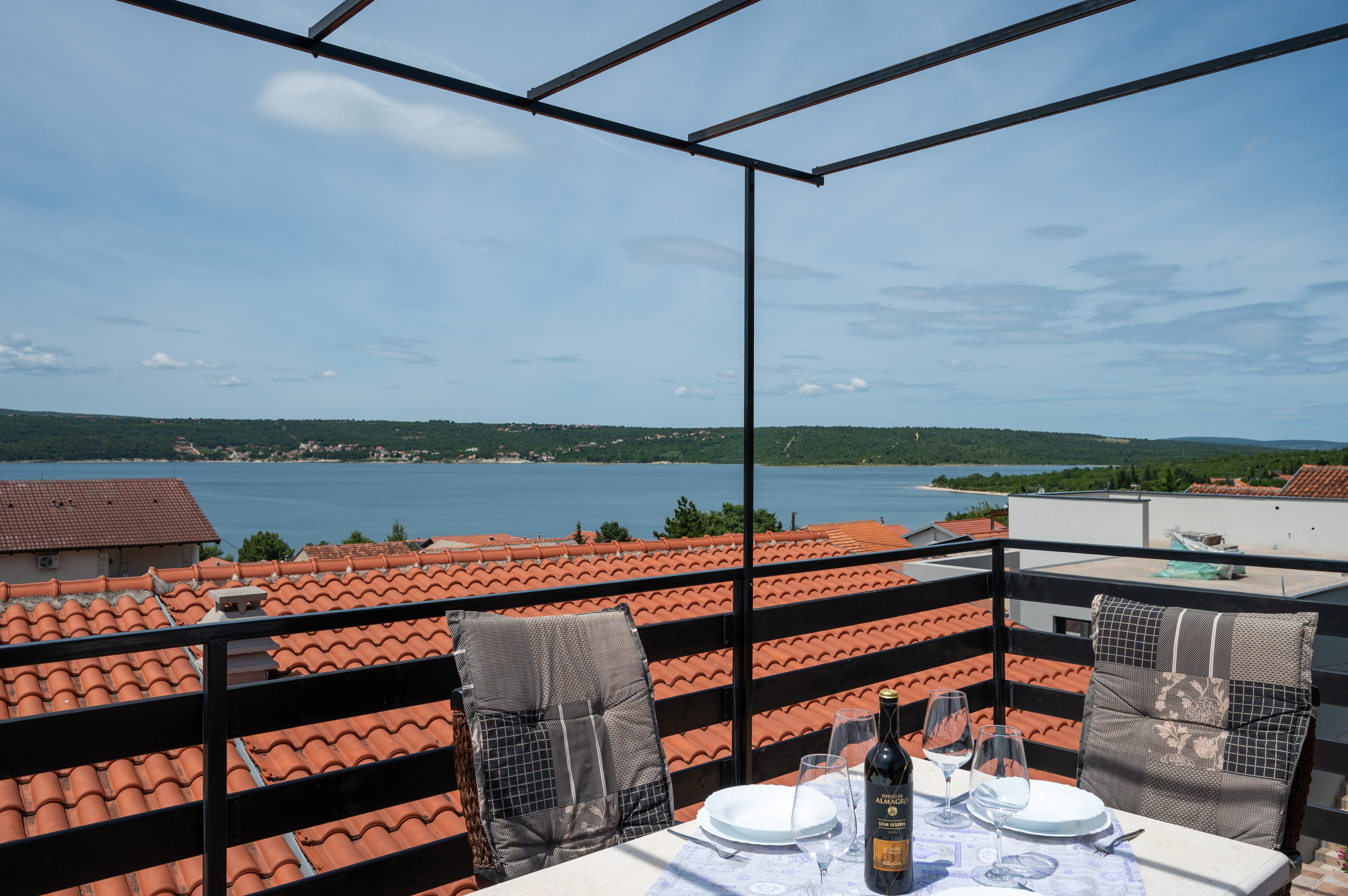 One bedroom apartment with terrace and sea view Gornji Karin, Novigrad (A-23985-b) One bedroom apartment with terrace and sea view Gornji Karin, Novigrad (A-23985-b)