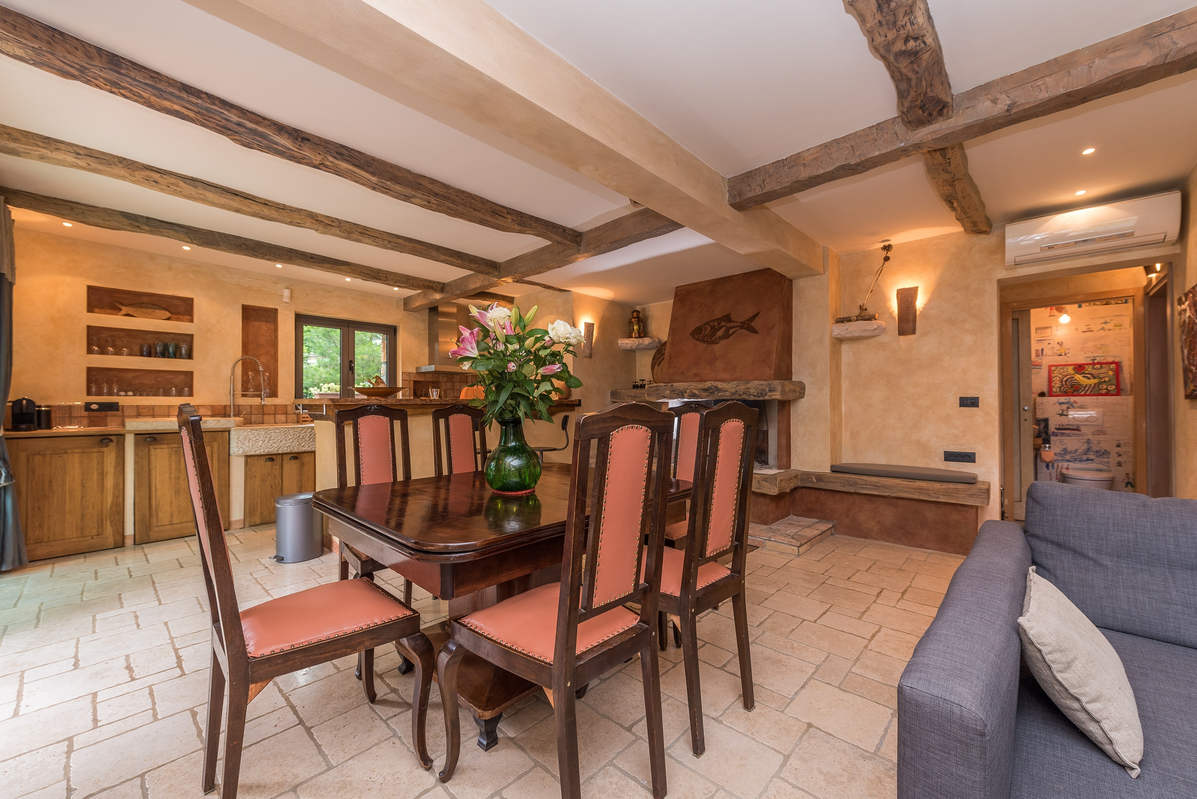 Four bedroom house with terrace and sea view Čižići, Krk  K