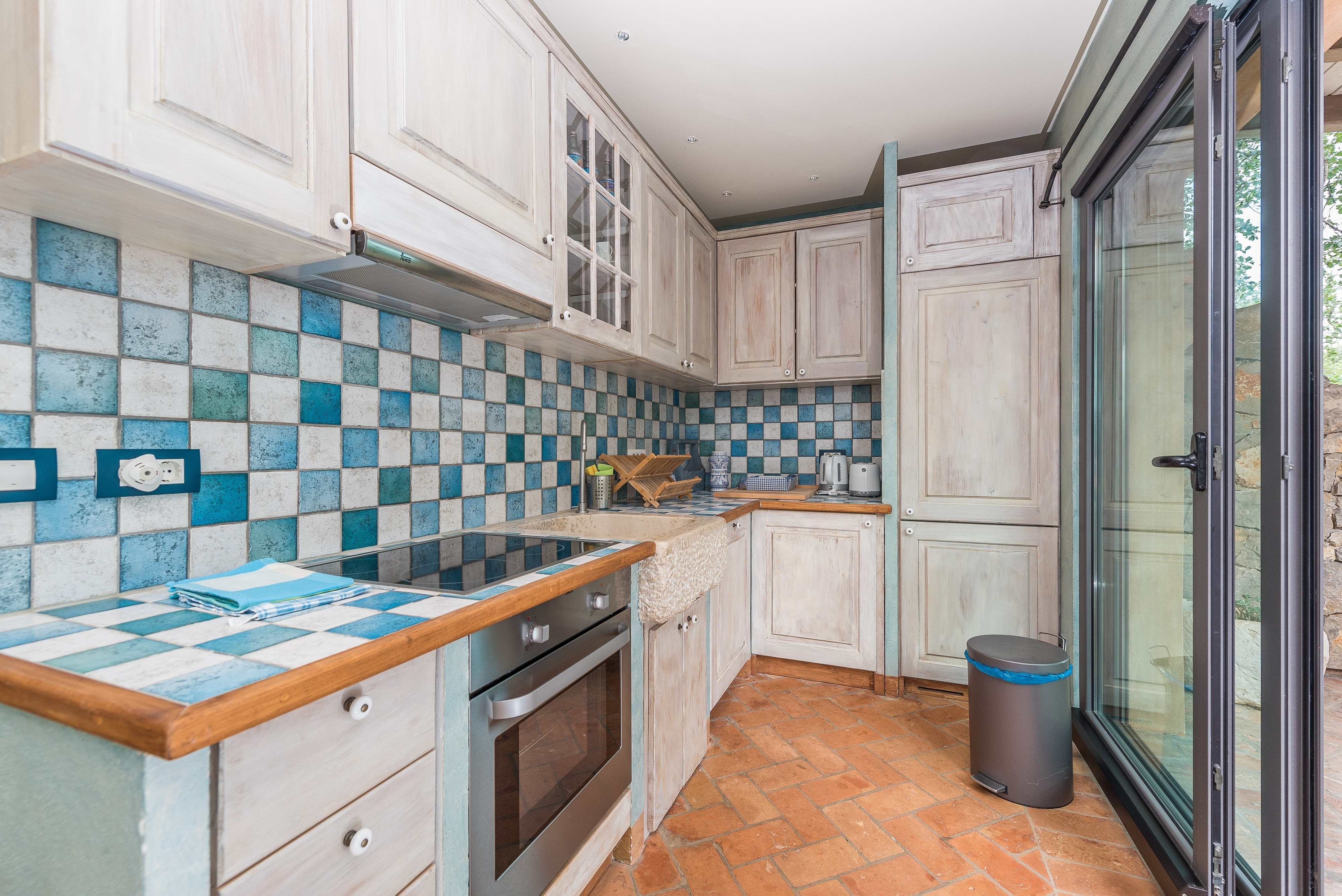Four bedroom house with terrace and sea view Čižići, Krk  K
