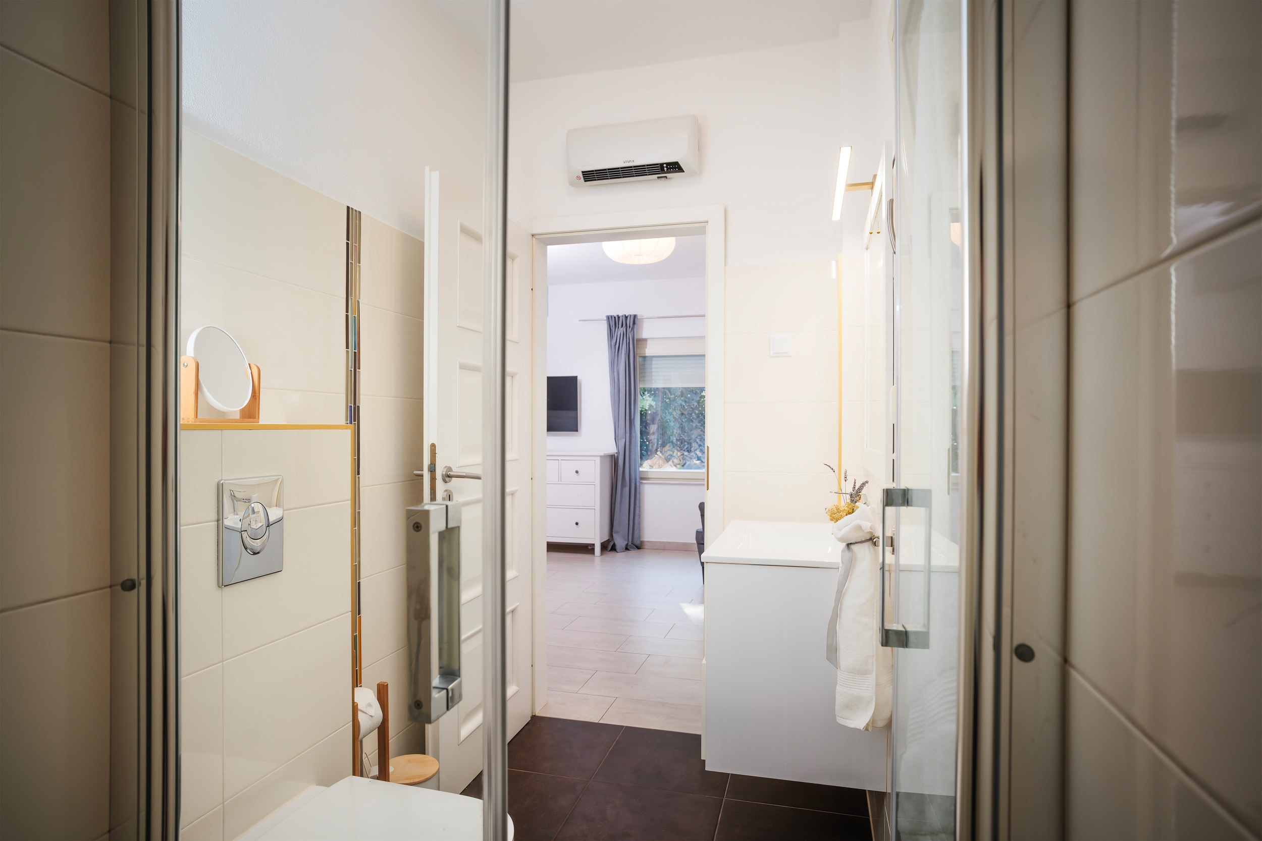 Four bedroom house with terrace and sea view Svirče, Hvar  K