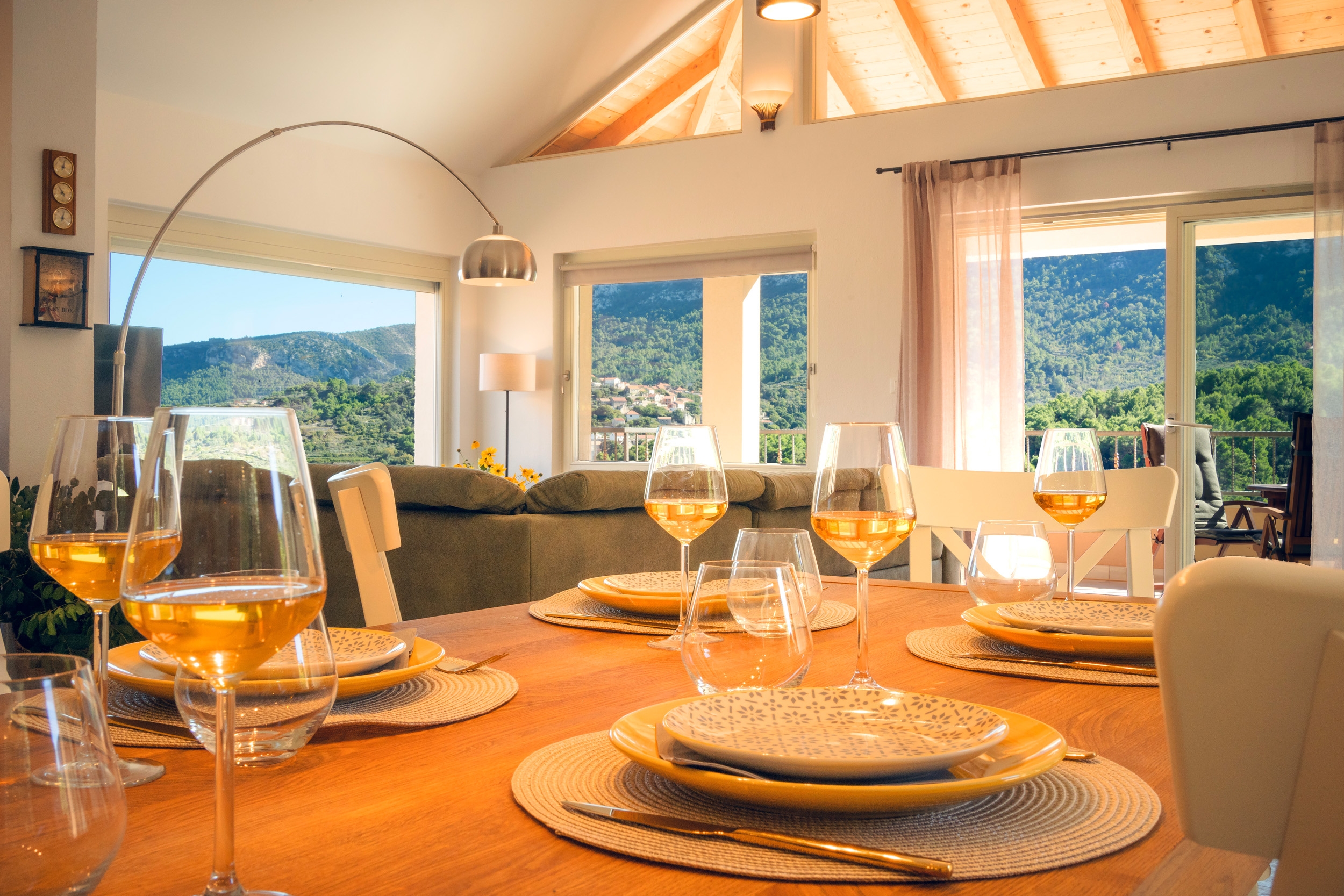Four bedroom house with terrace and sea view Svirče, Hvar  K