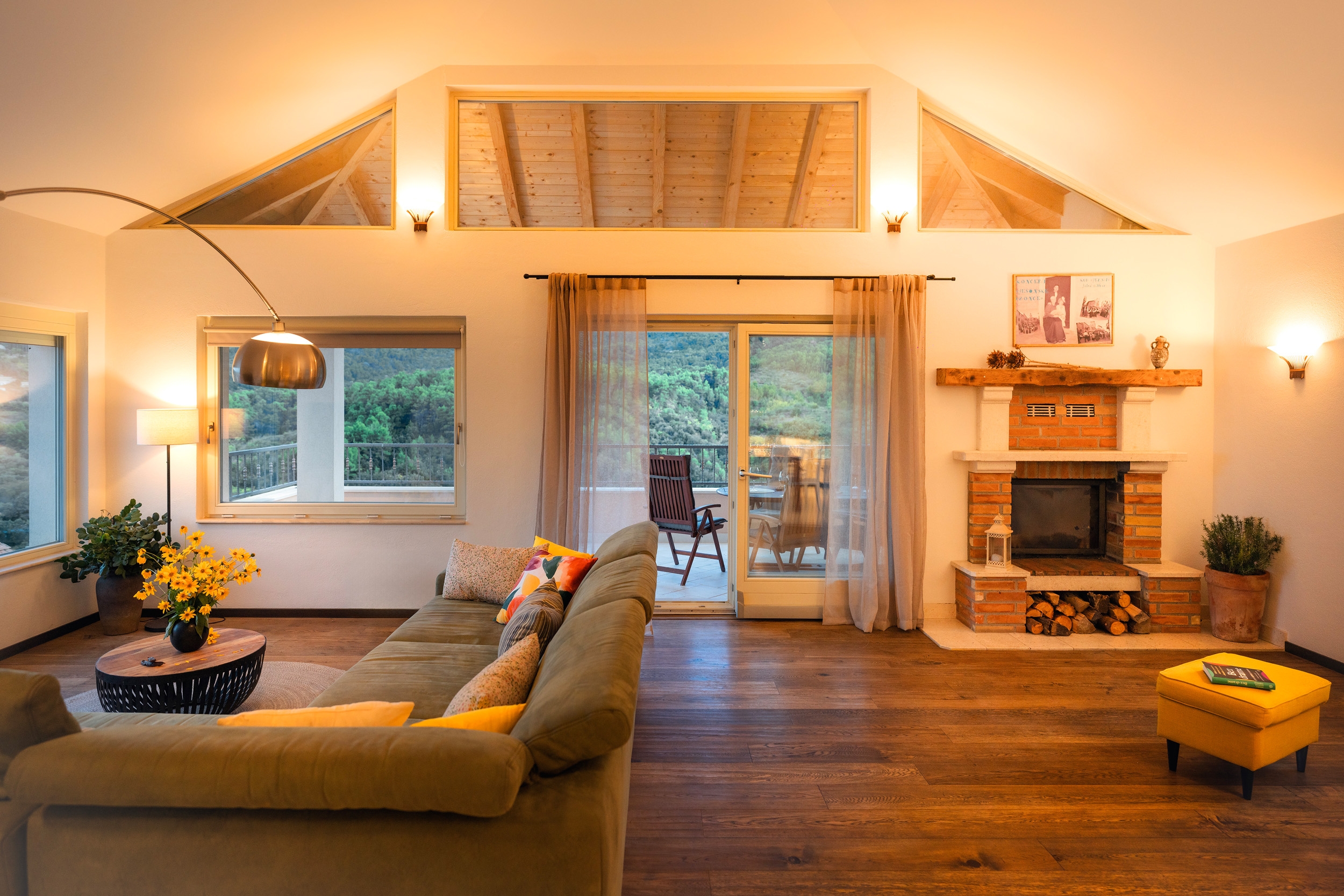 Top Hvar Svirče Top Hvar Svirče