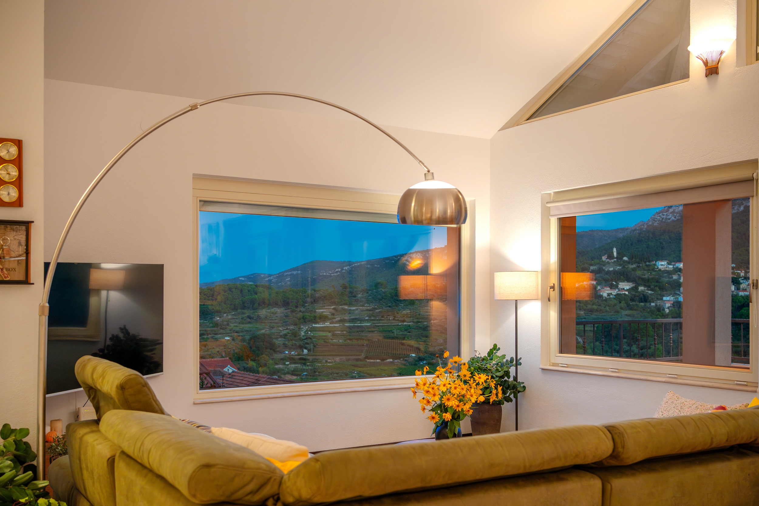 Top Hvar Svirče Top Hvar Svirče