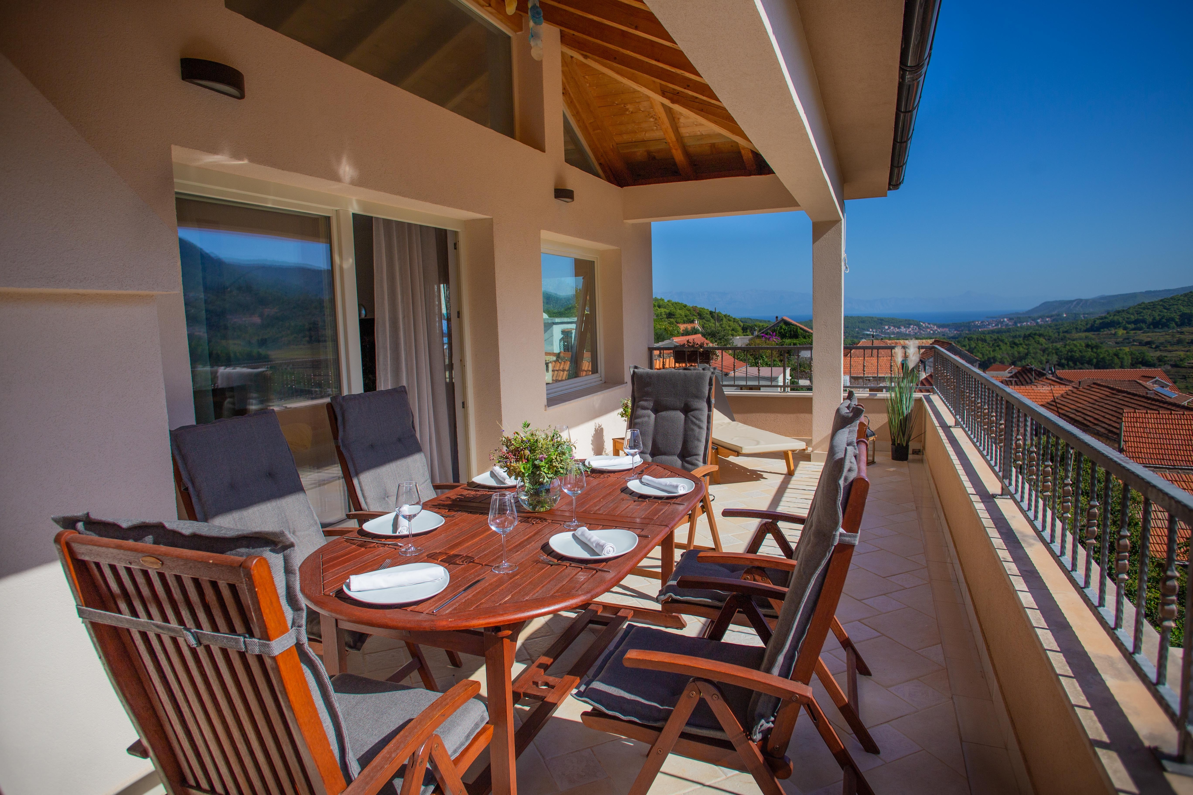 Four bedroom house with terrace and sea view Svirče, Hvar  K