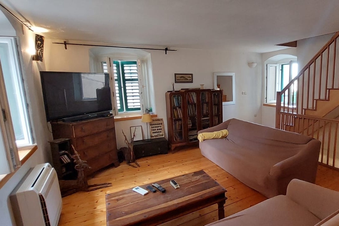 Three bedroom house with air-conditioning Šibenik  K