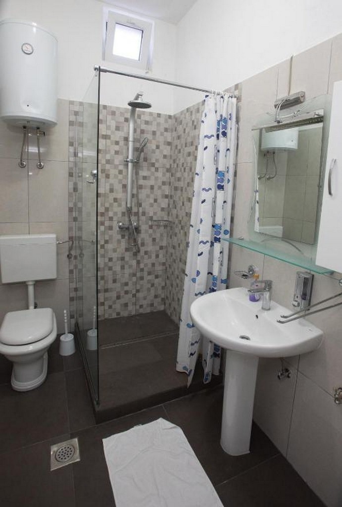 Four bedroom house with terrace Selca, Brač  K